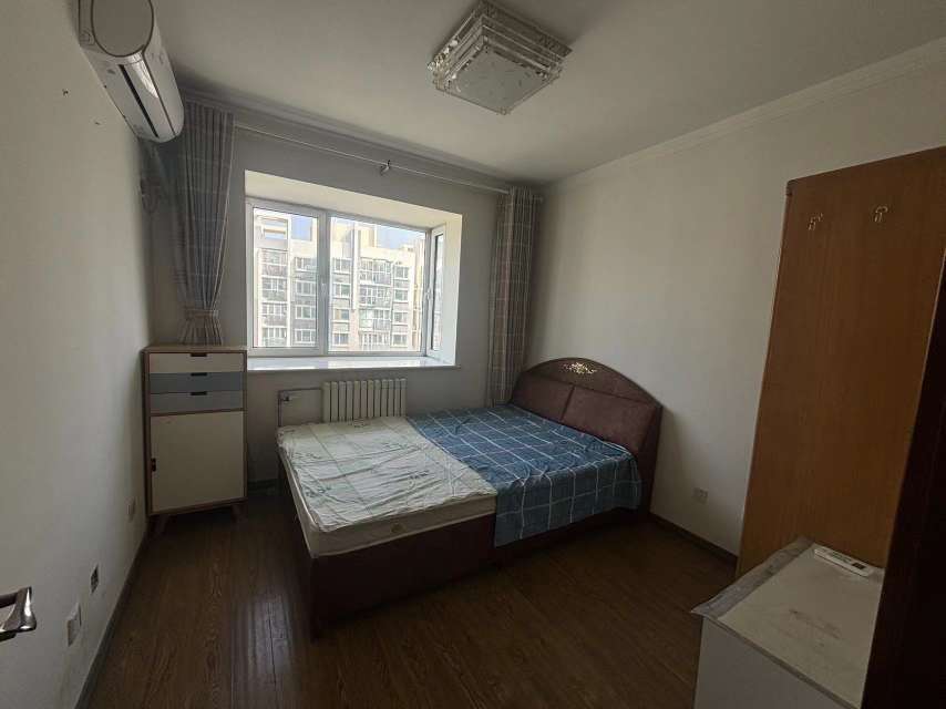 鲍德现代逸城