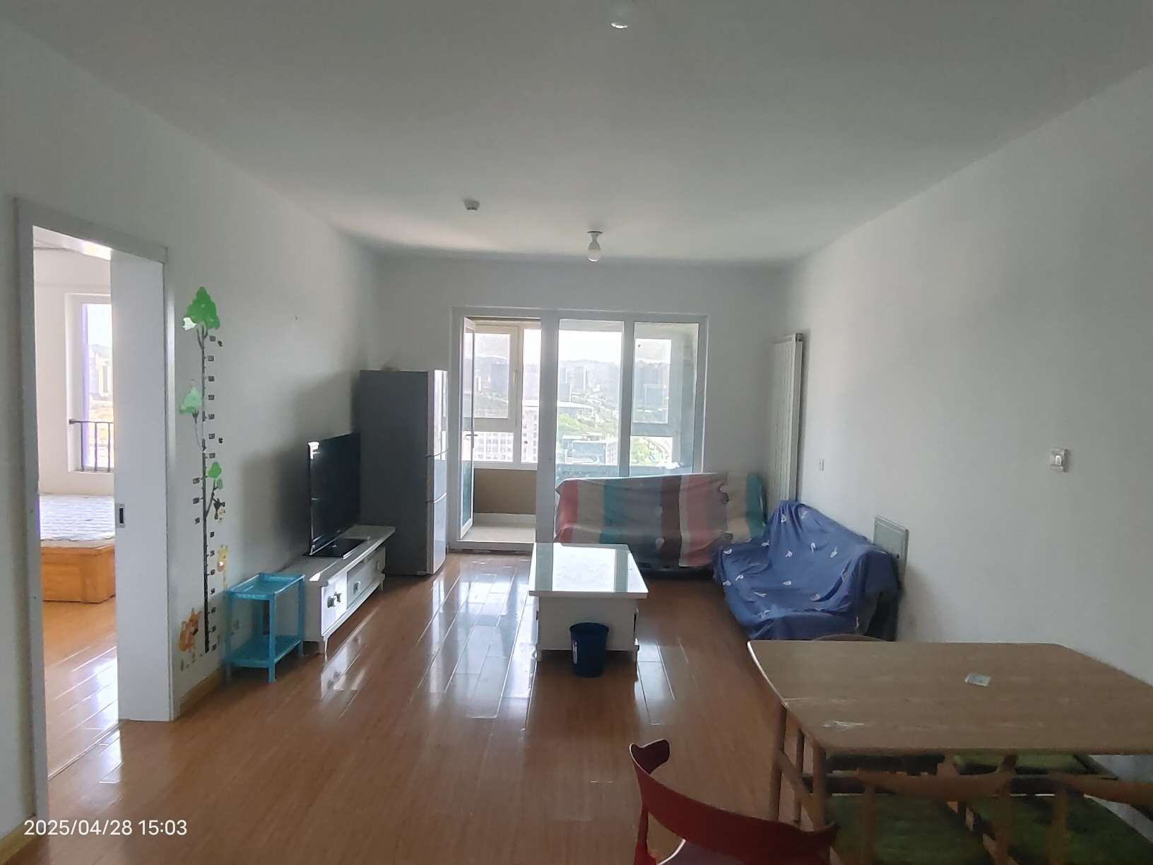 整租·唐冶地铁口历城二中旁绿地城二期(住宅) 家具家电齐全拎包入住