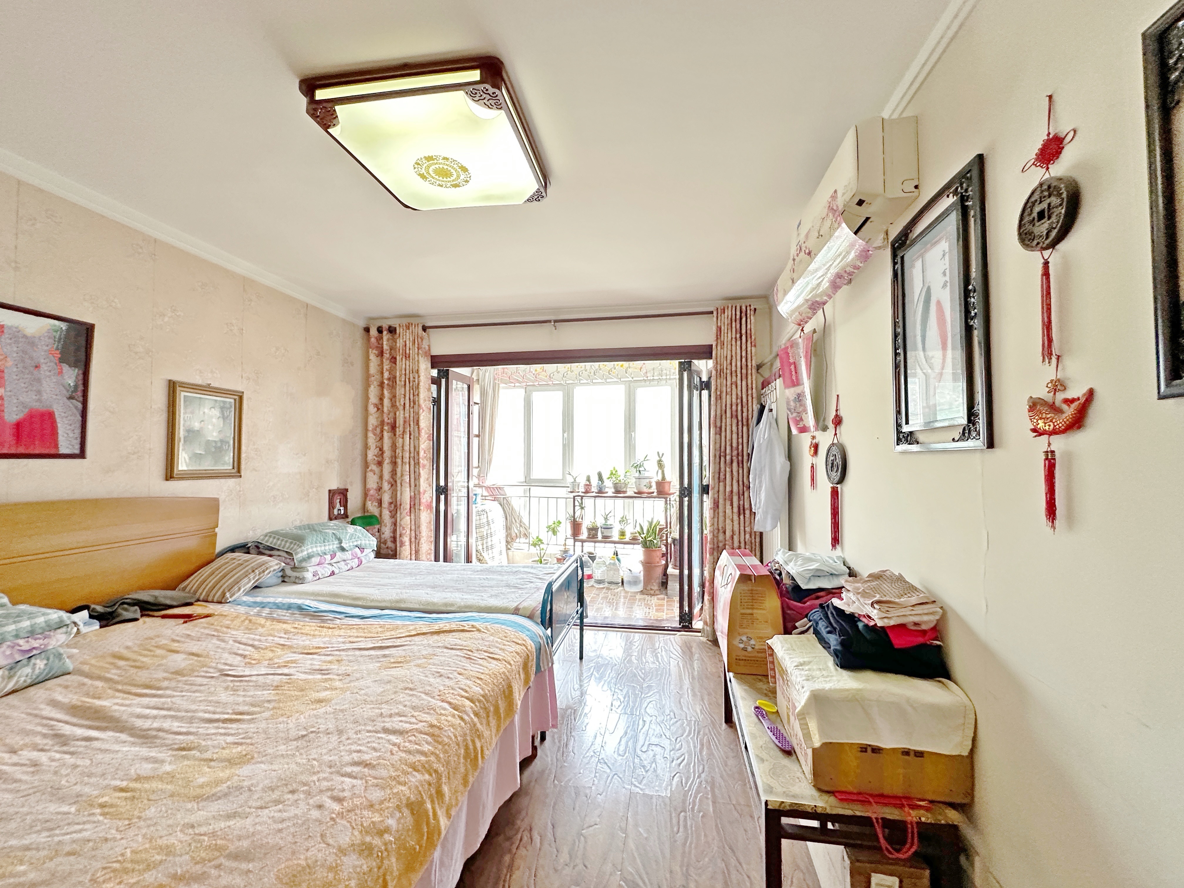 卧龙花园龙泰苑