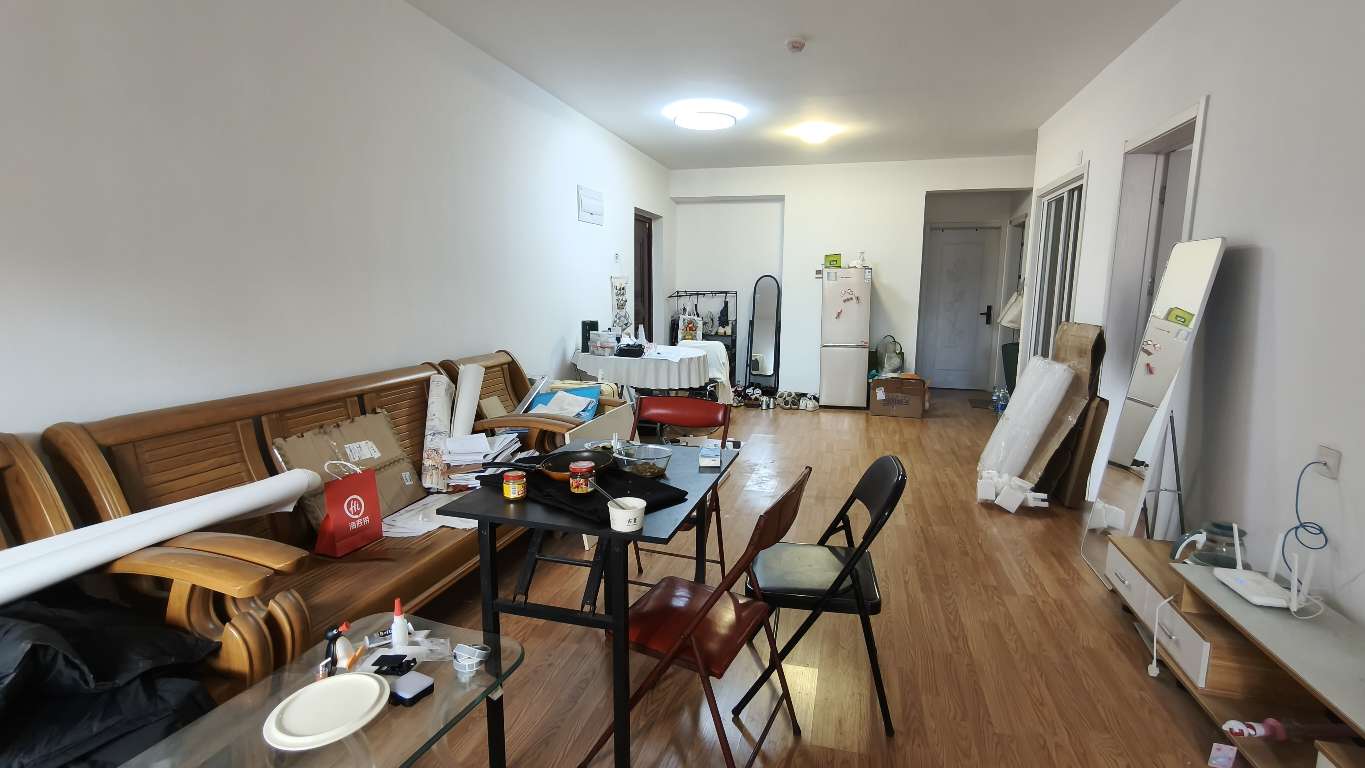 整租·济水别院三室简单家具