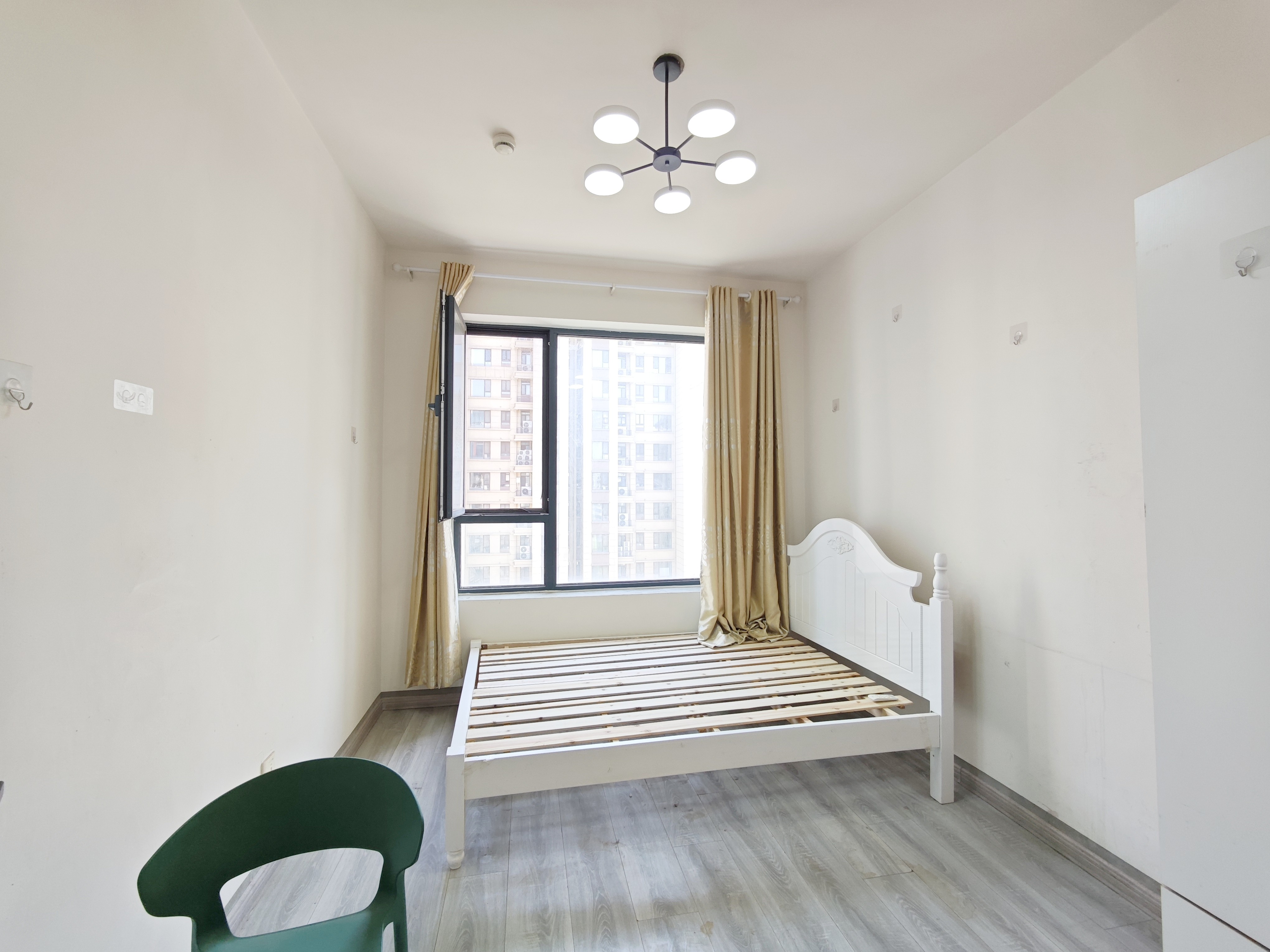  绿地IFC中央公馆 南北