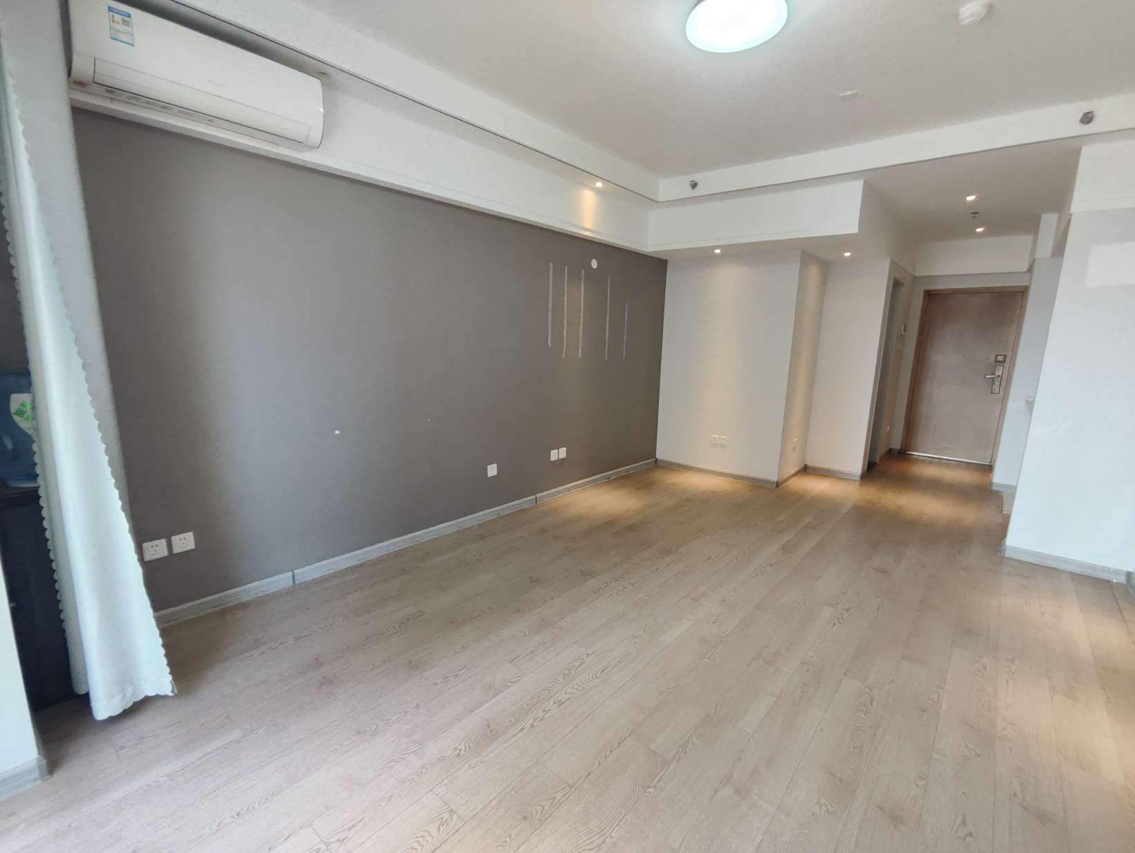 整租·广厦聚隆广场(商住楼)  南