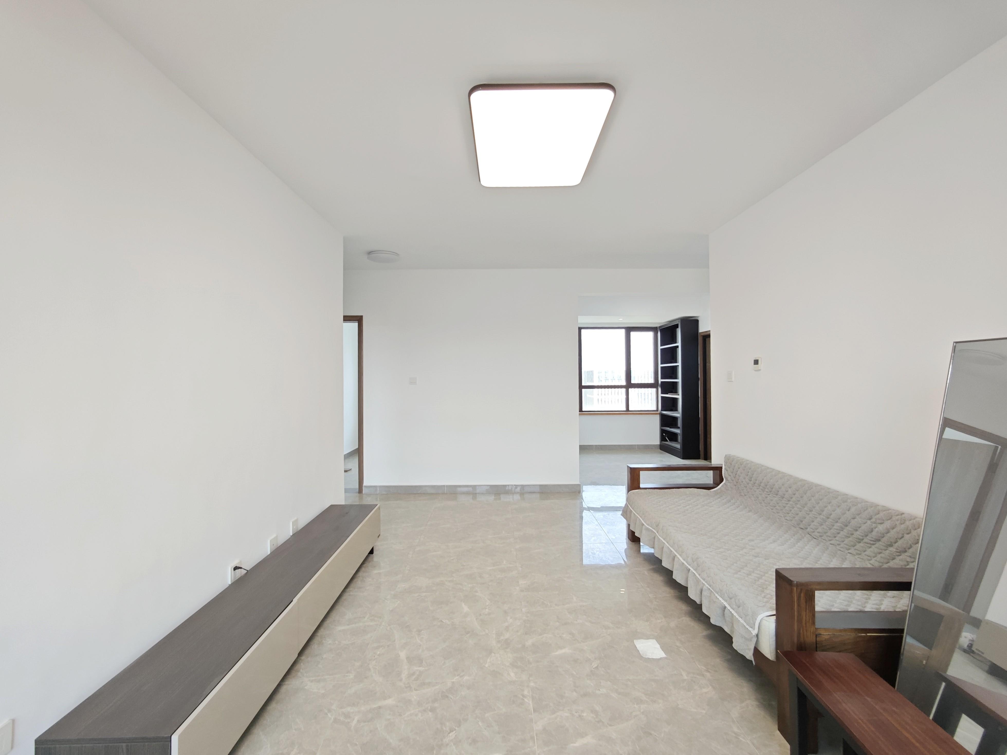 鲁邦奥林逸城东区