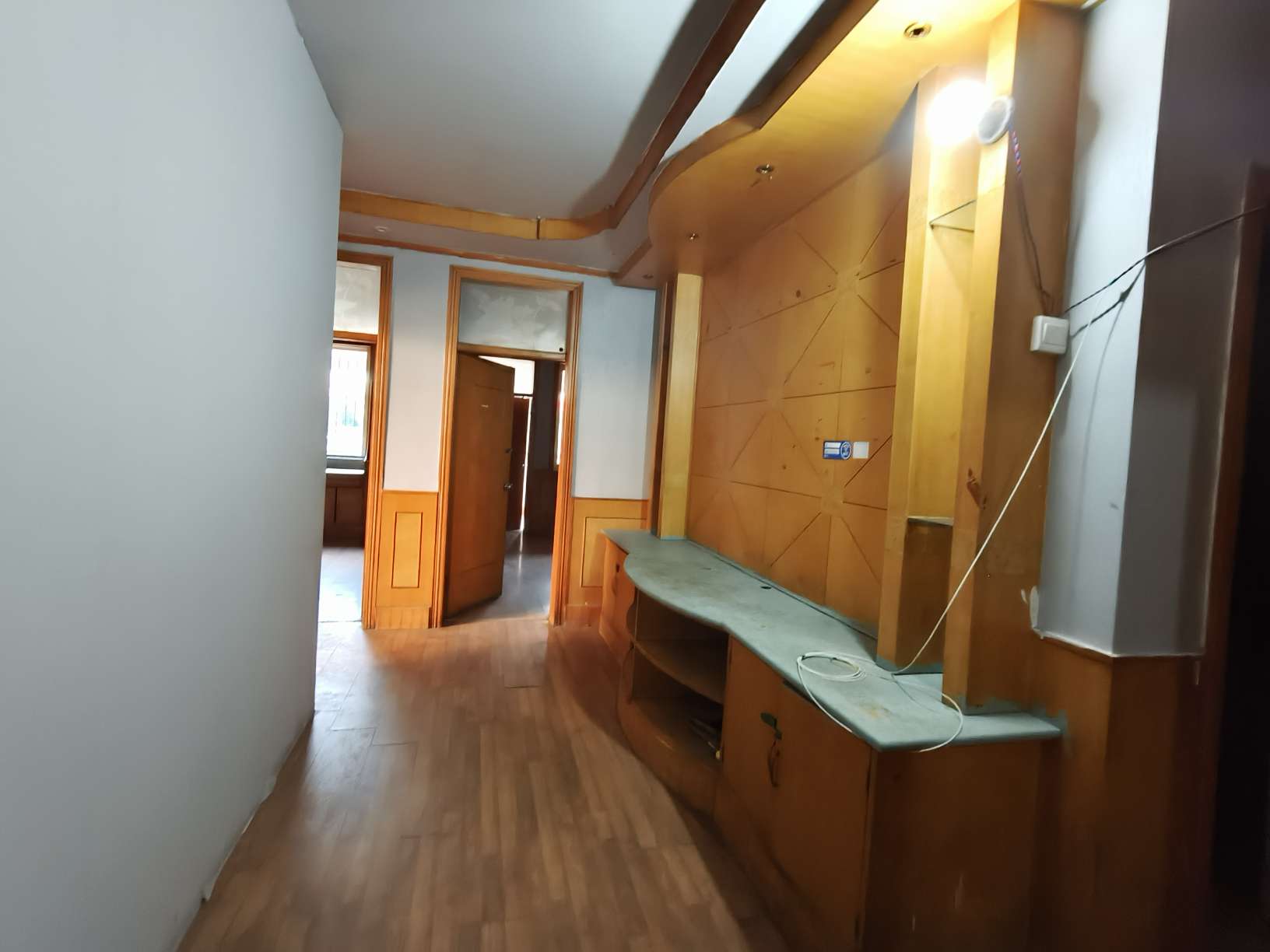 整租· 王舍人庄鲍华苑 一楼5室1厅1卫120平2700元