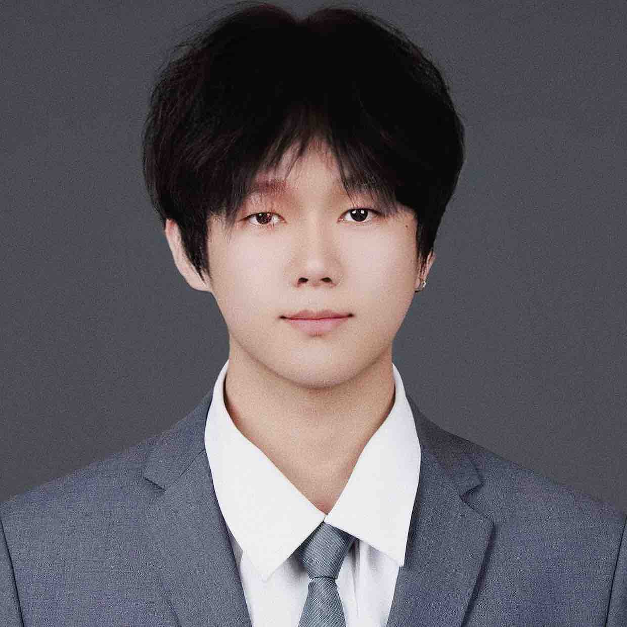 杨代涵