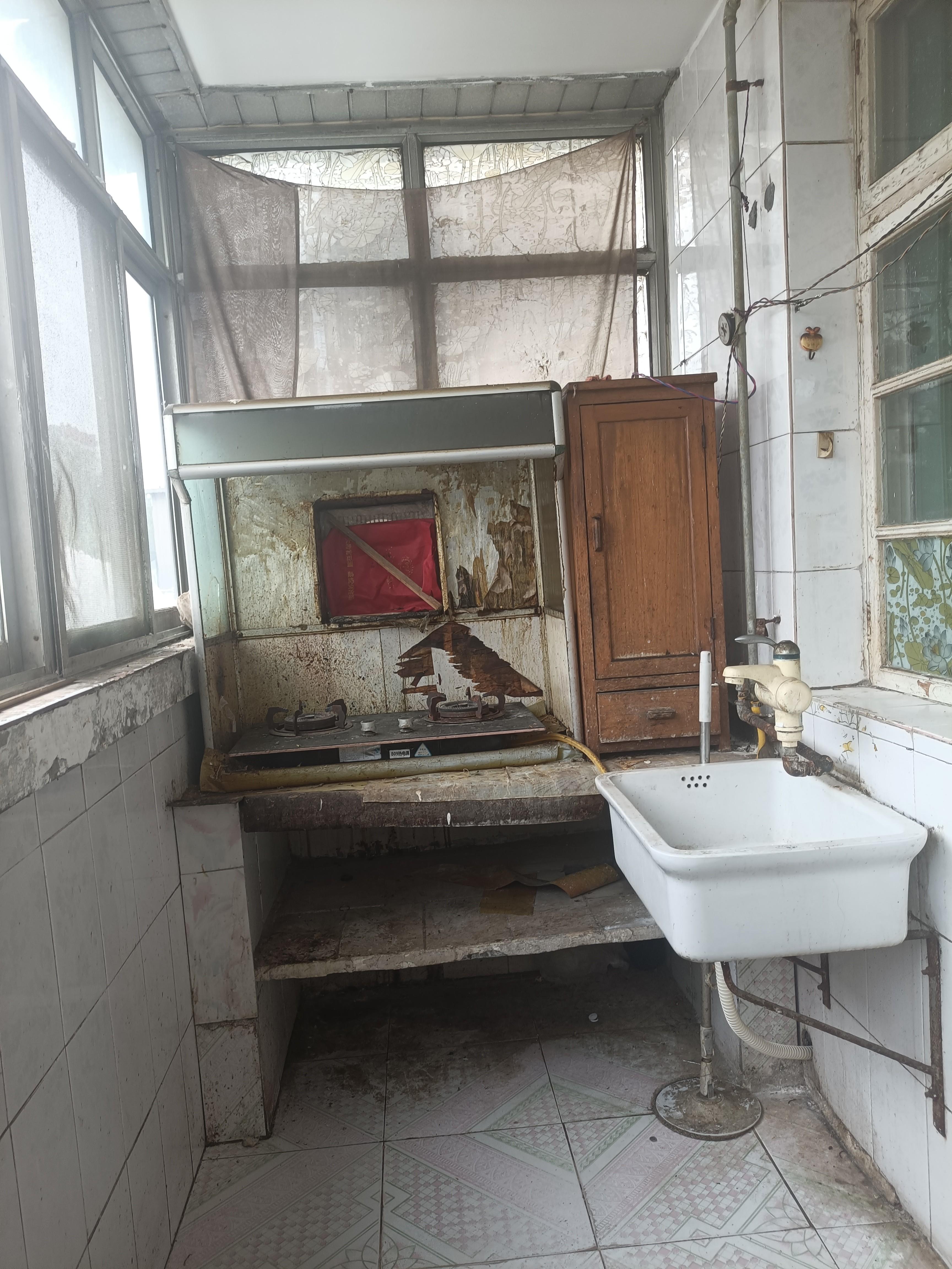 坝王路49号院