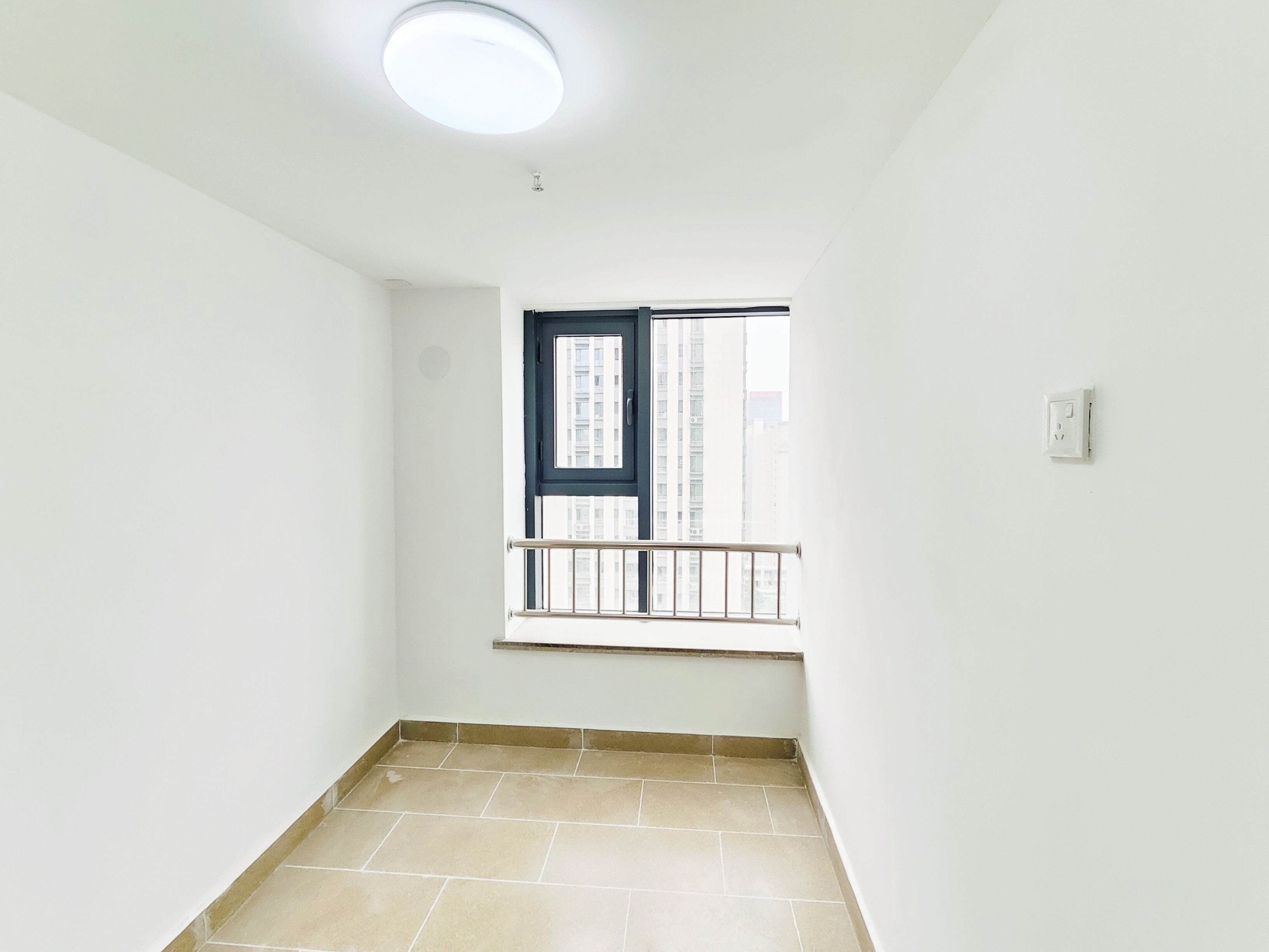 恒大滨河左岸公寓(临湖公馆花园)