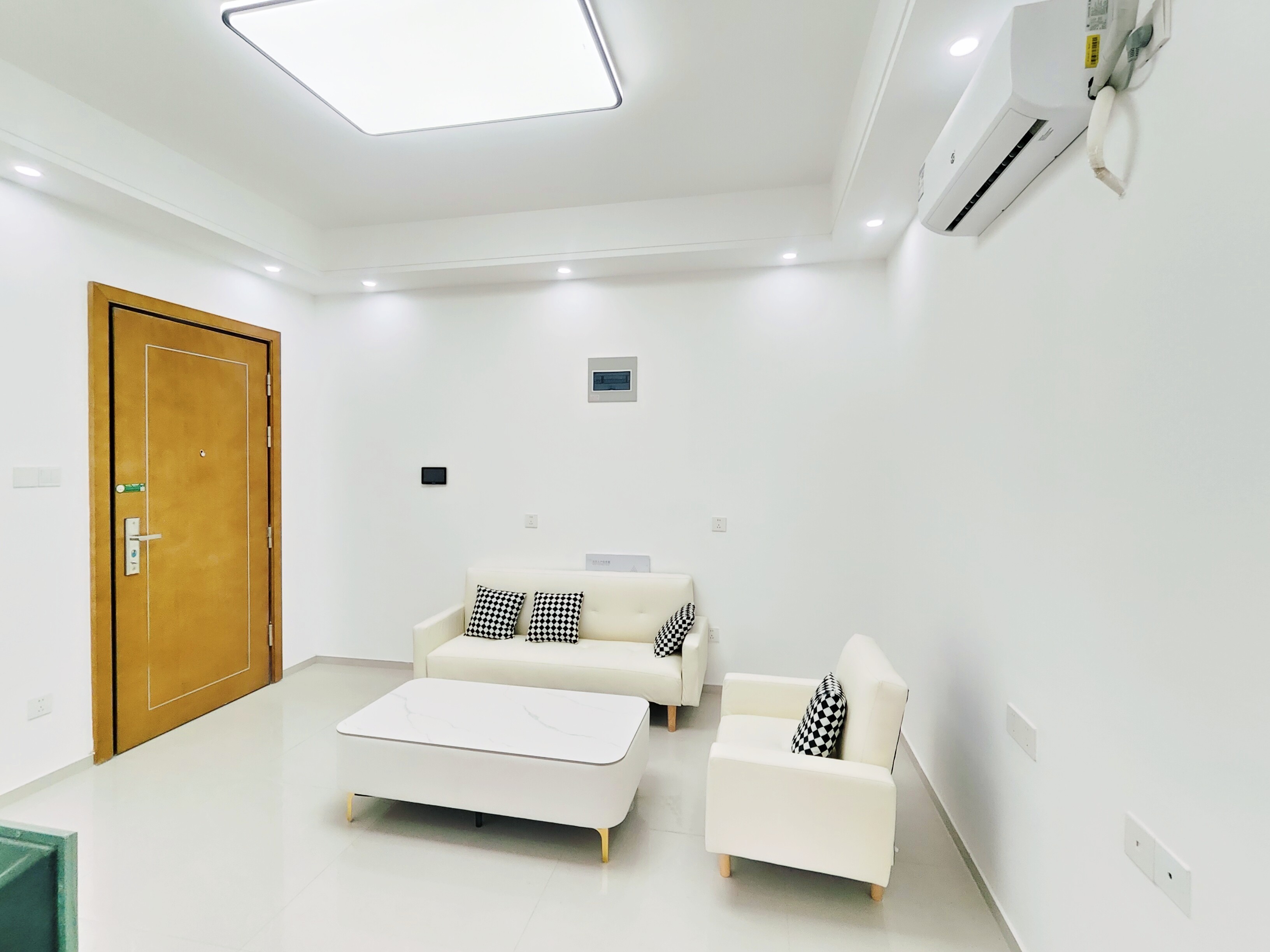  恒大滨河左岸(商住楼)  东