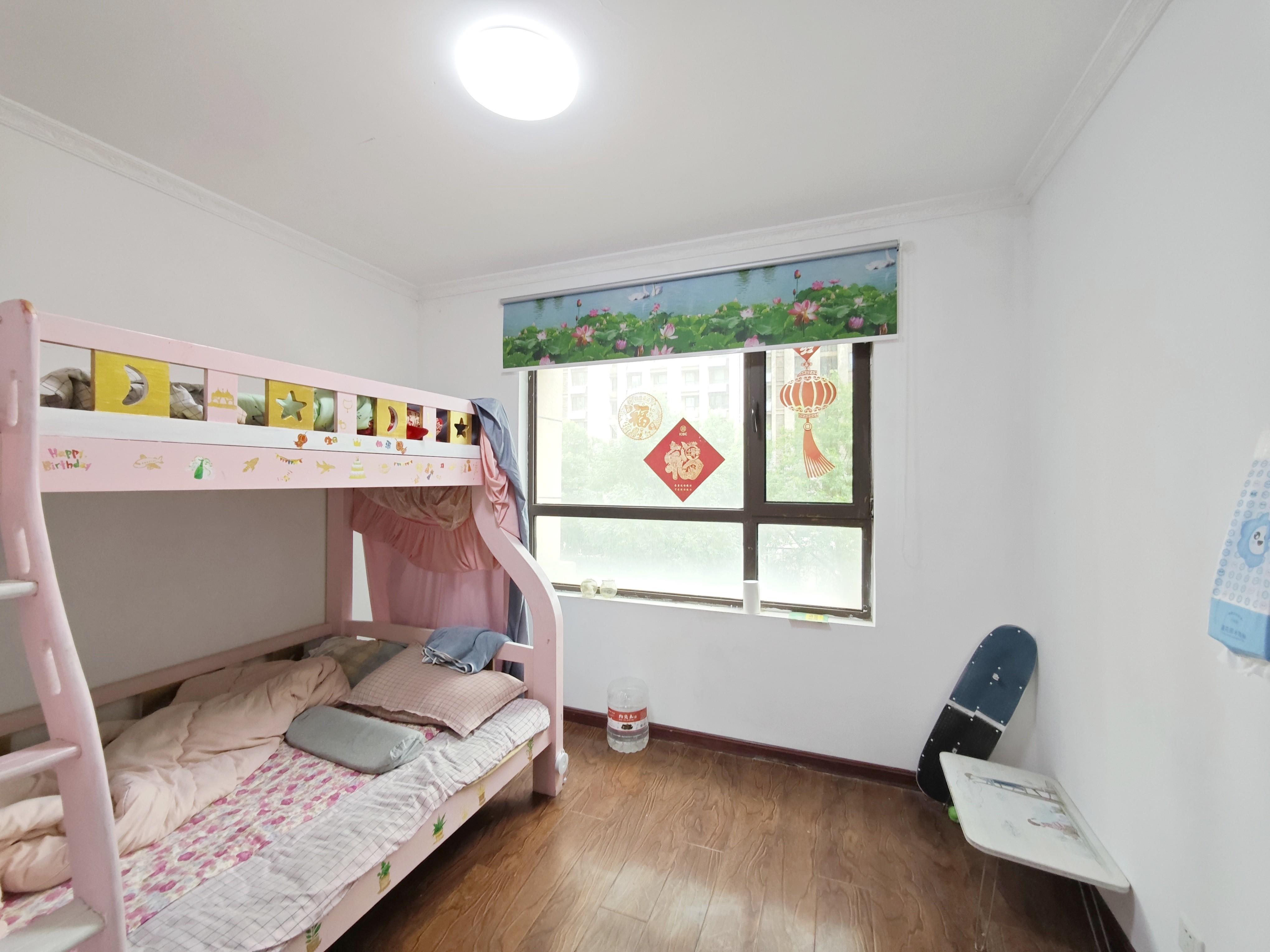 鲁邦奥林逸城东区