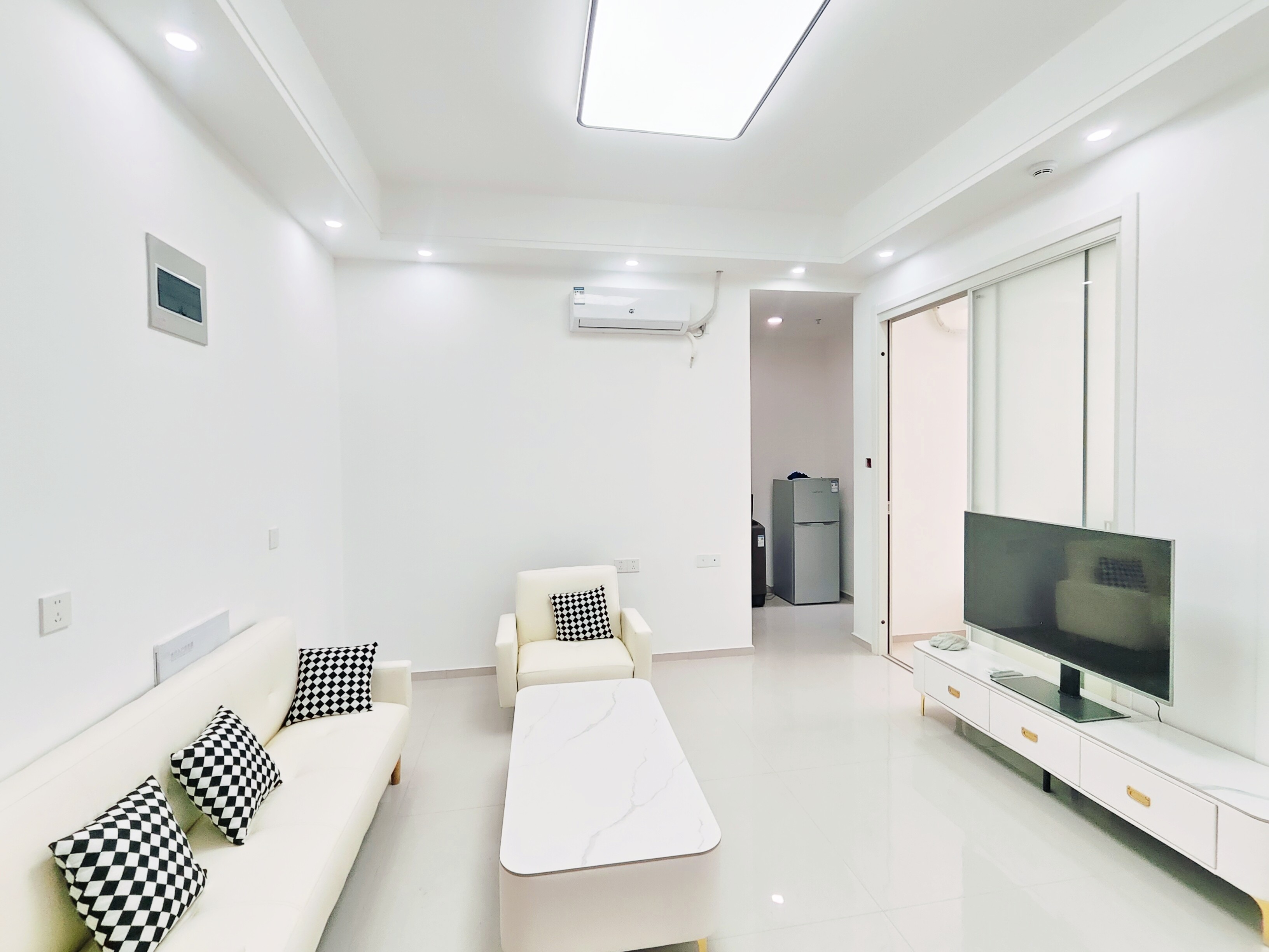 恒大滨河左岸公寓(临湖公馆花园)