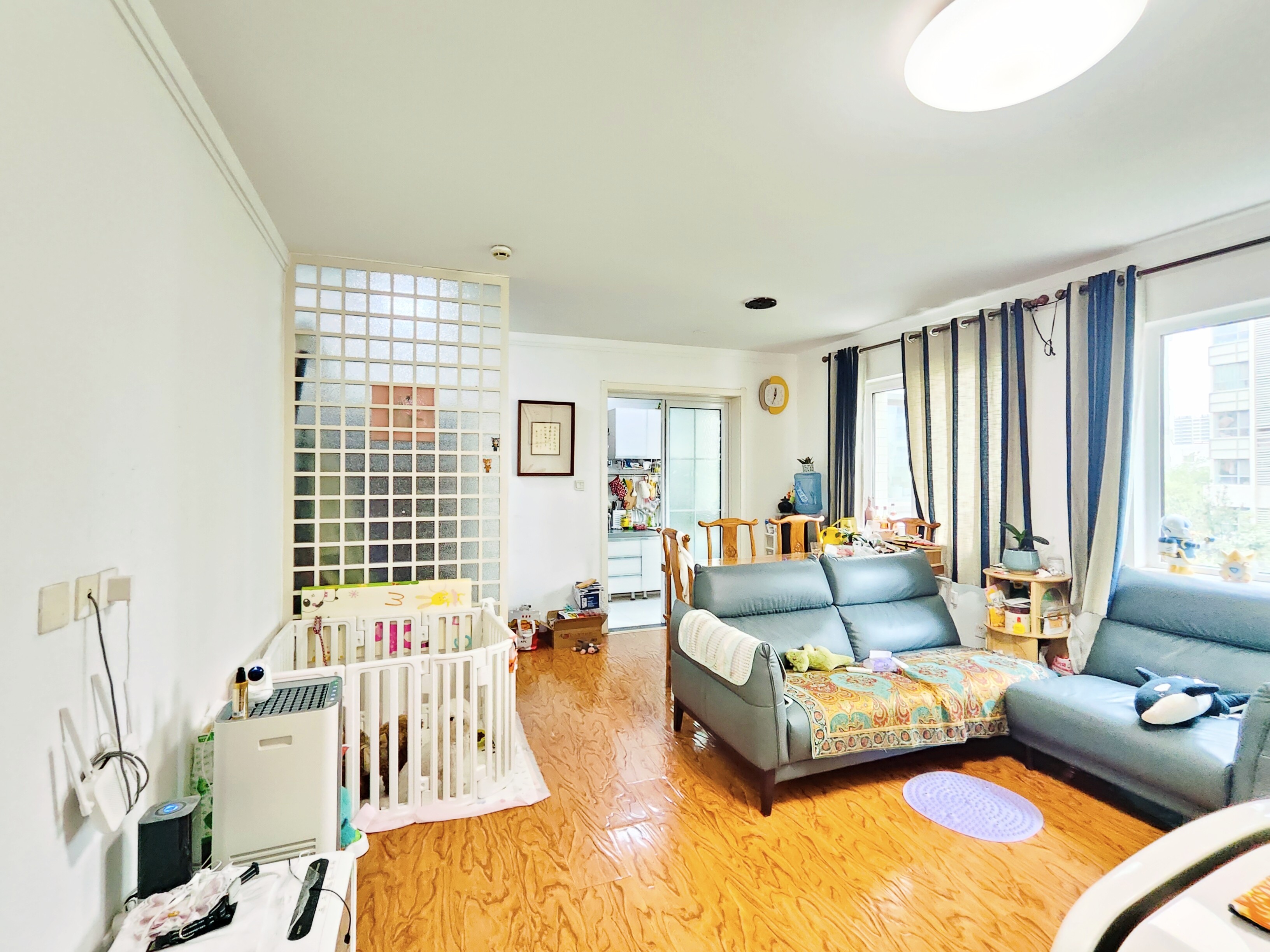  冠华历山吉第 南