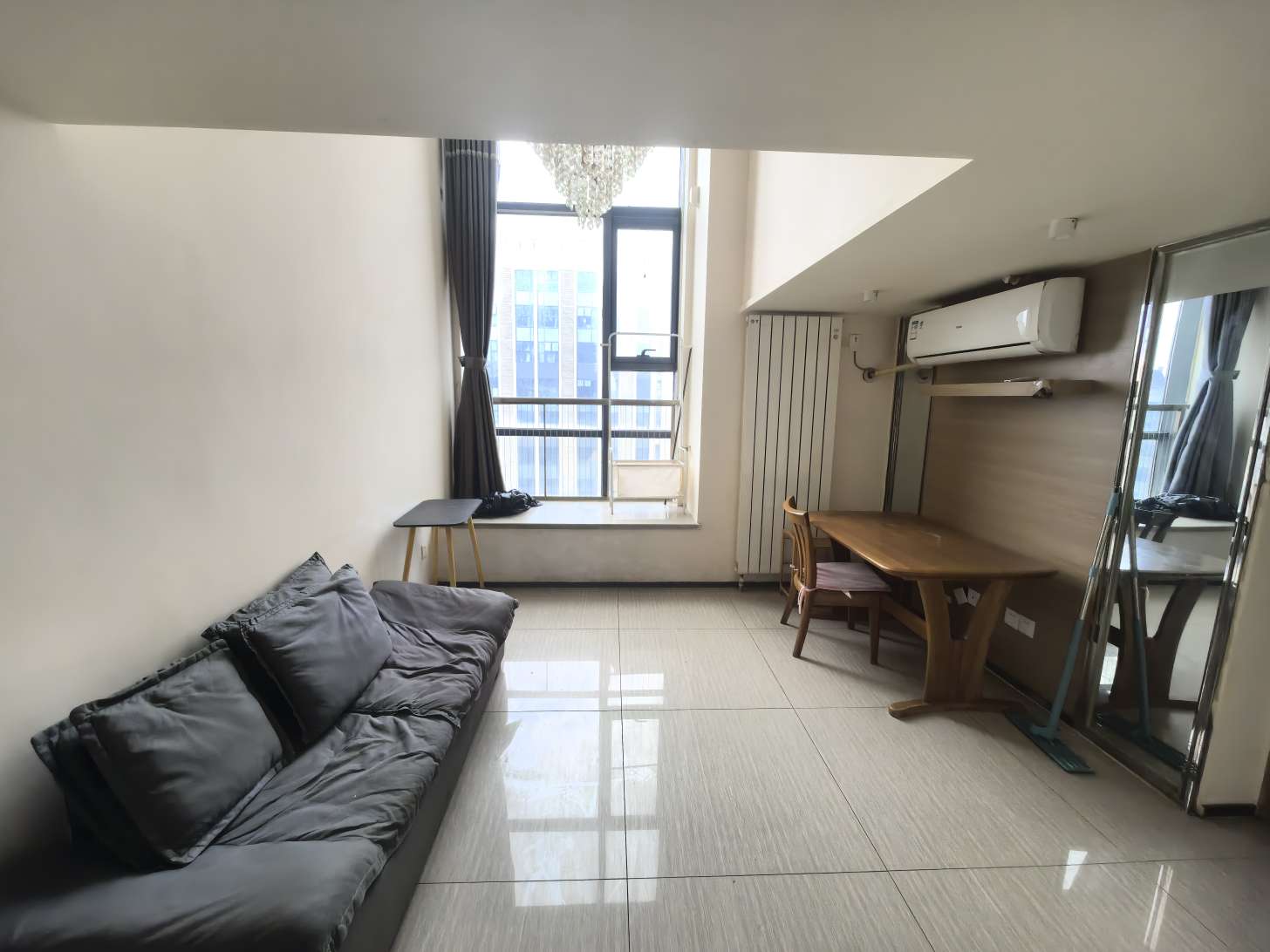 整租·恒大睿城 南向一室一厅 全明户型 loft公寓 拎包入住 看房方便