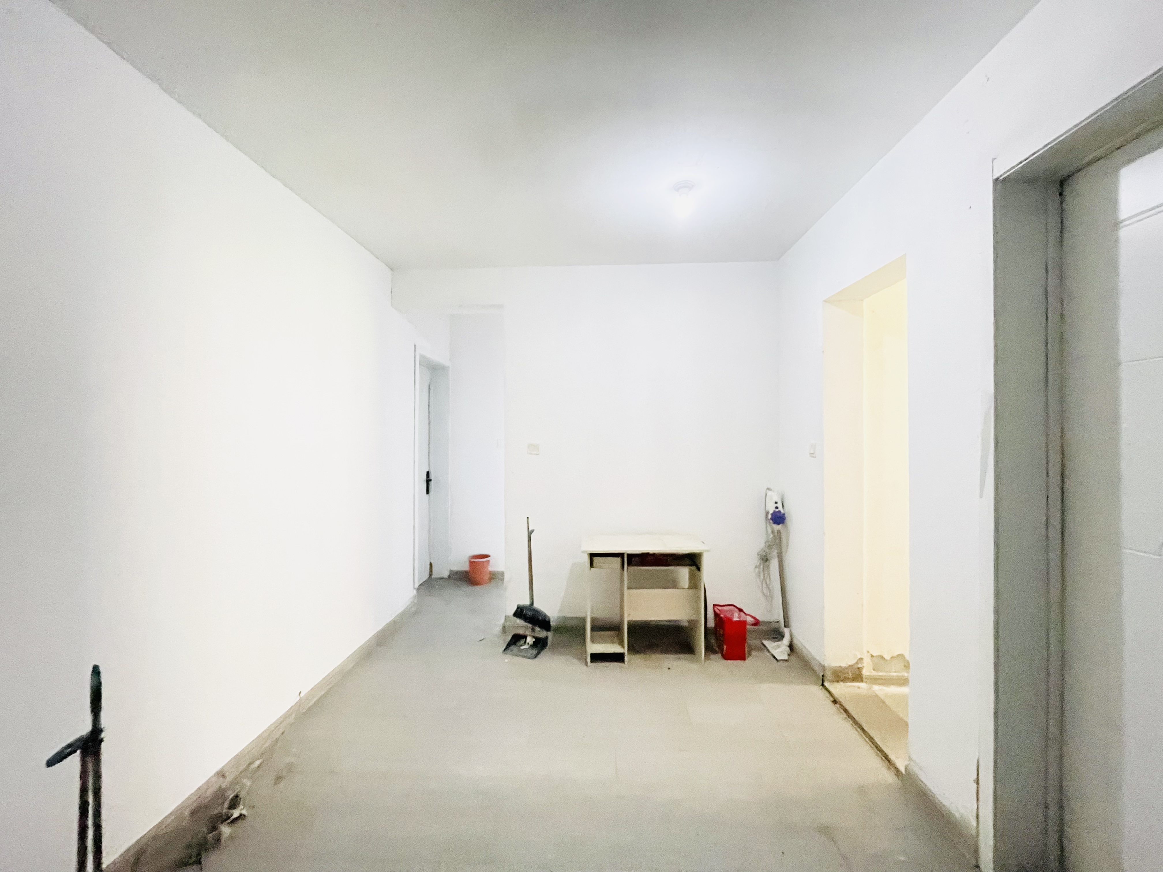  奥体西路 保利华庭  三室两厅看房预约！诚心出售！