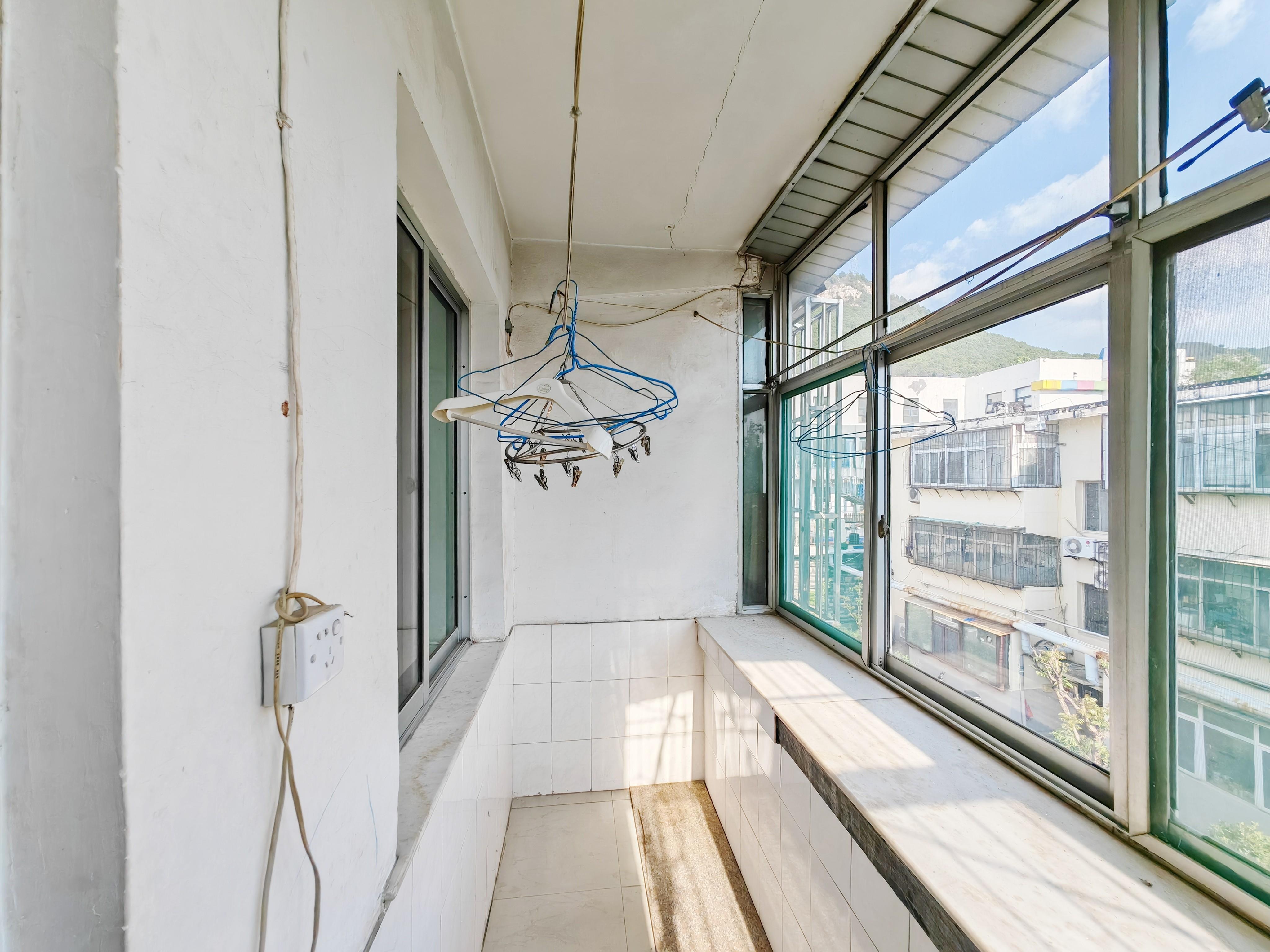 燕子山西路20号院