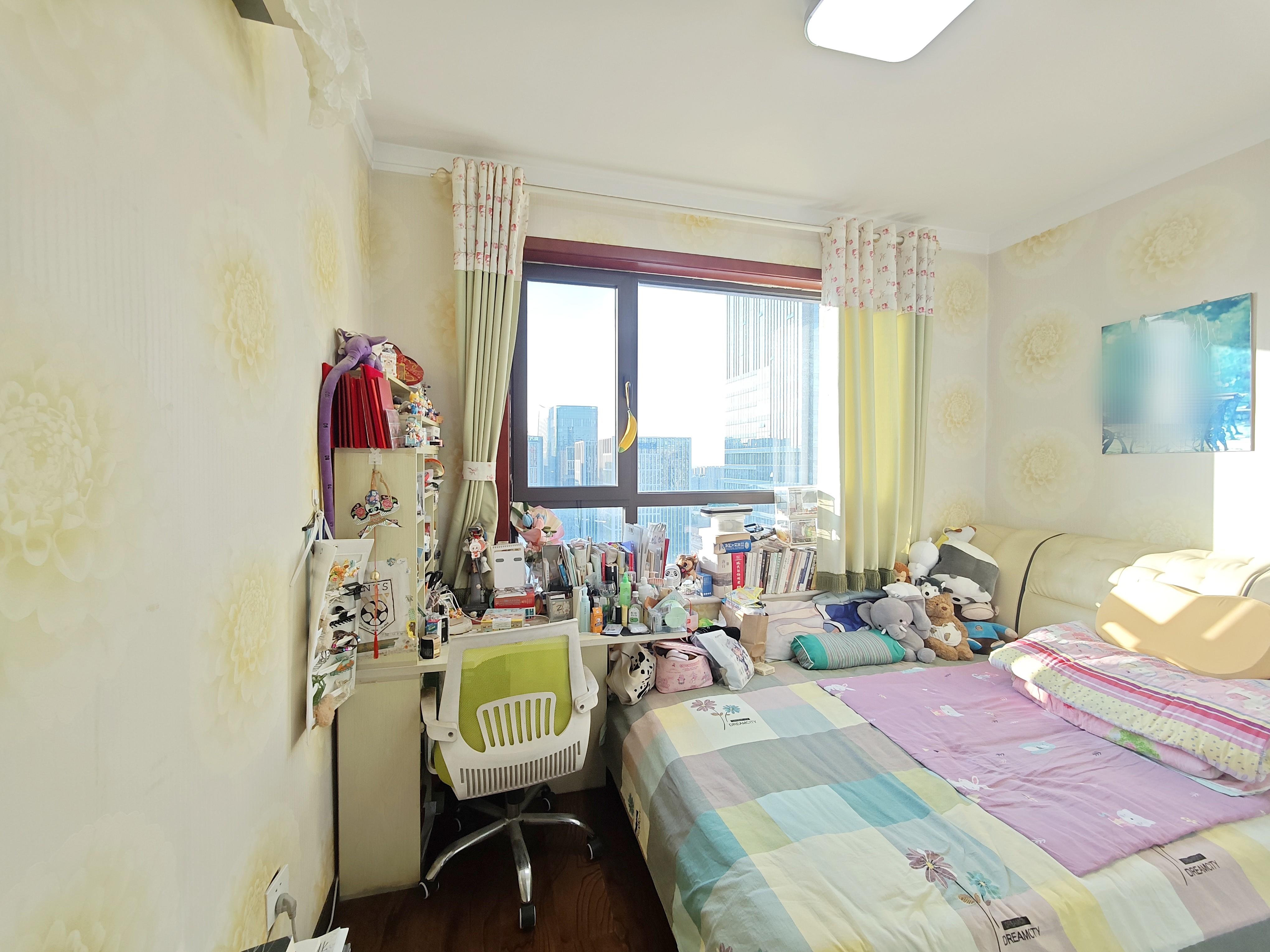 鲁邦奥林逸城东区