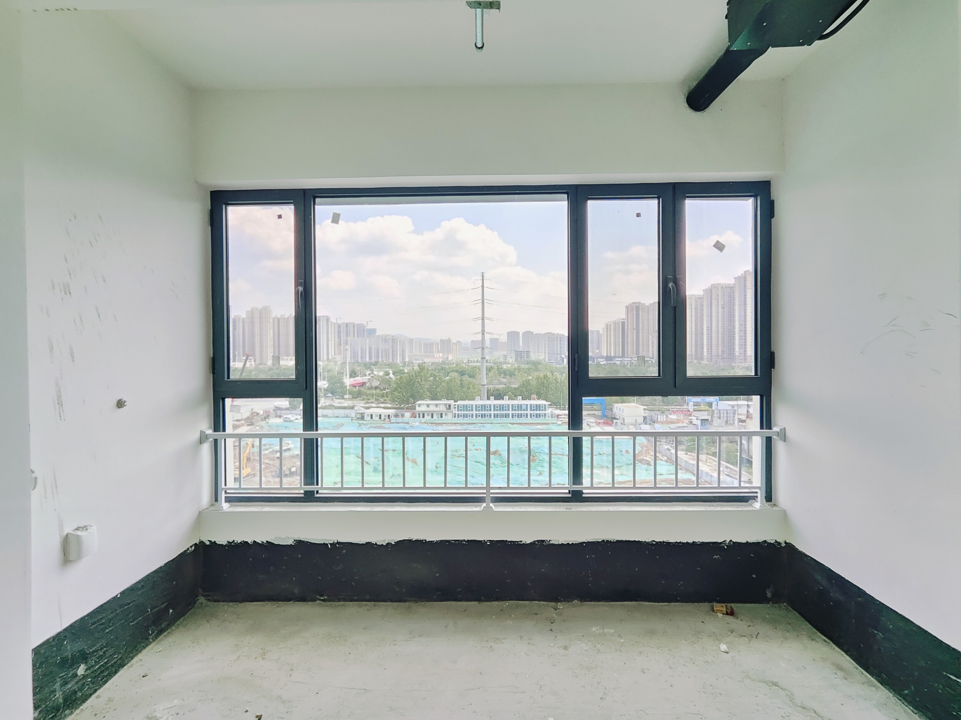 恒大滨河左岸公寓(临湖公馆花园)