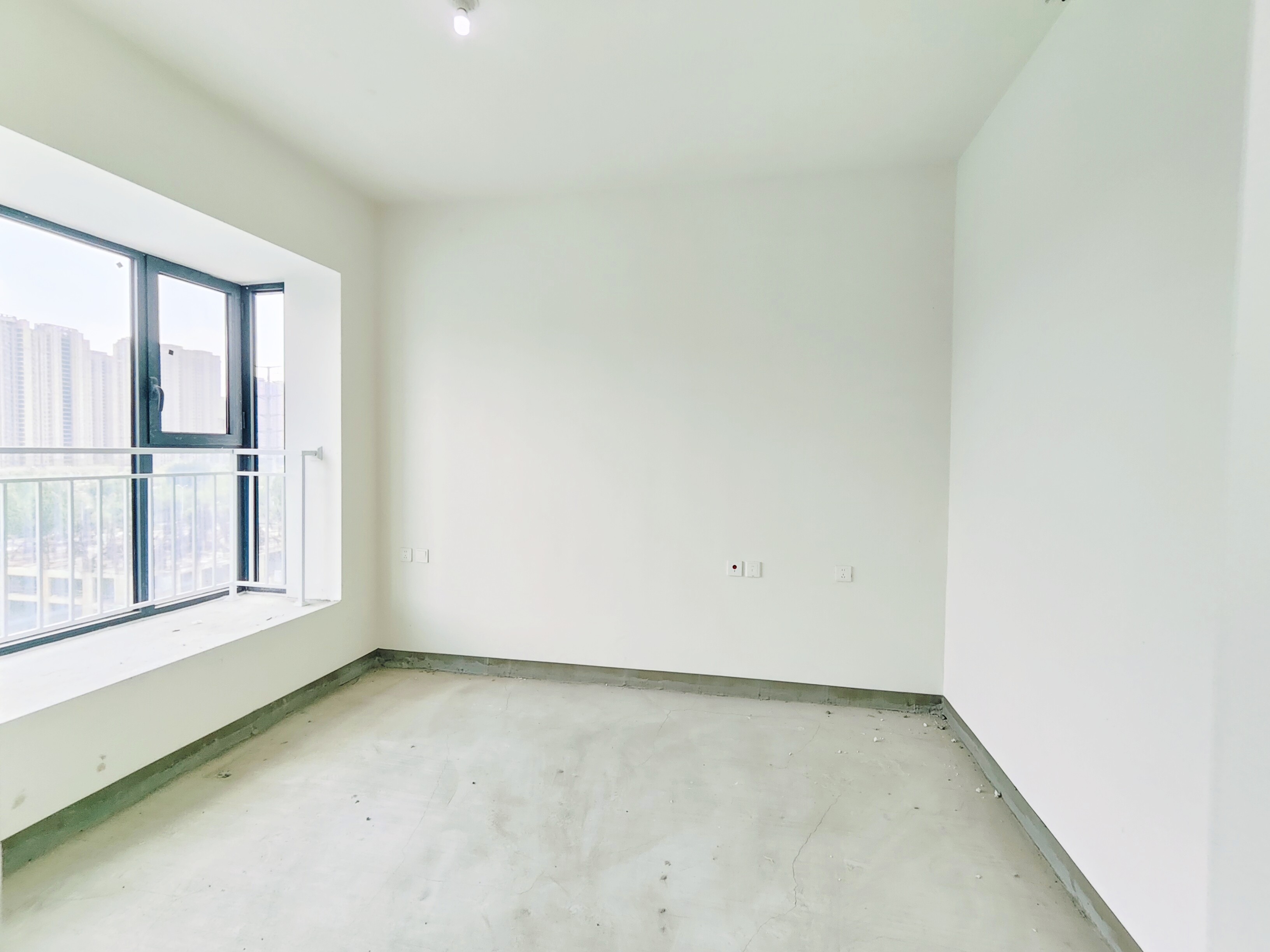 恒大滨河左岸公寓(临湖公馆花园)