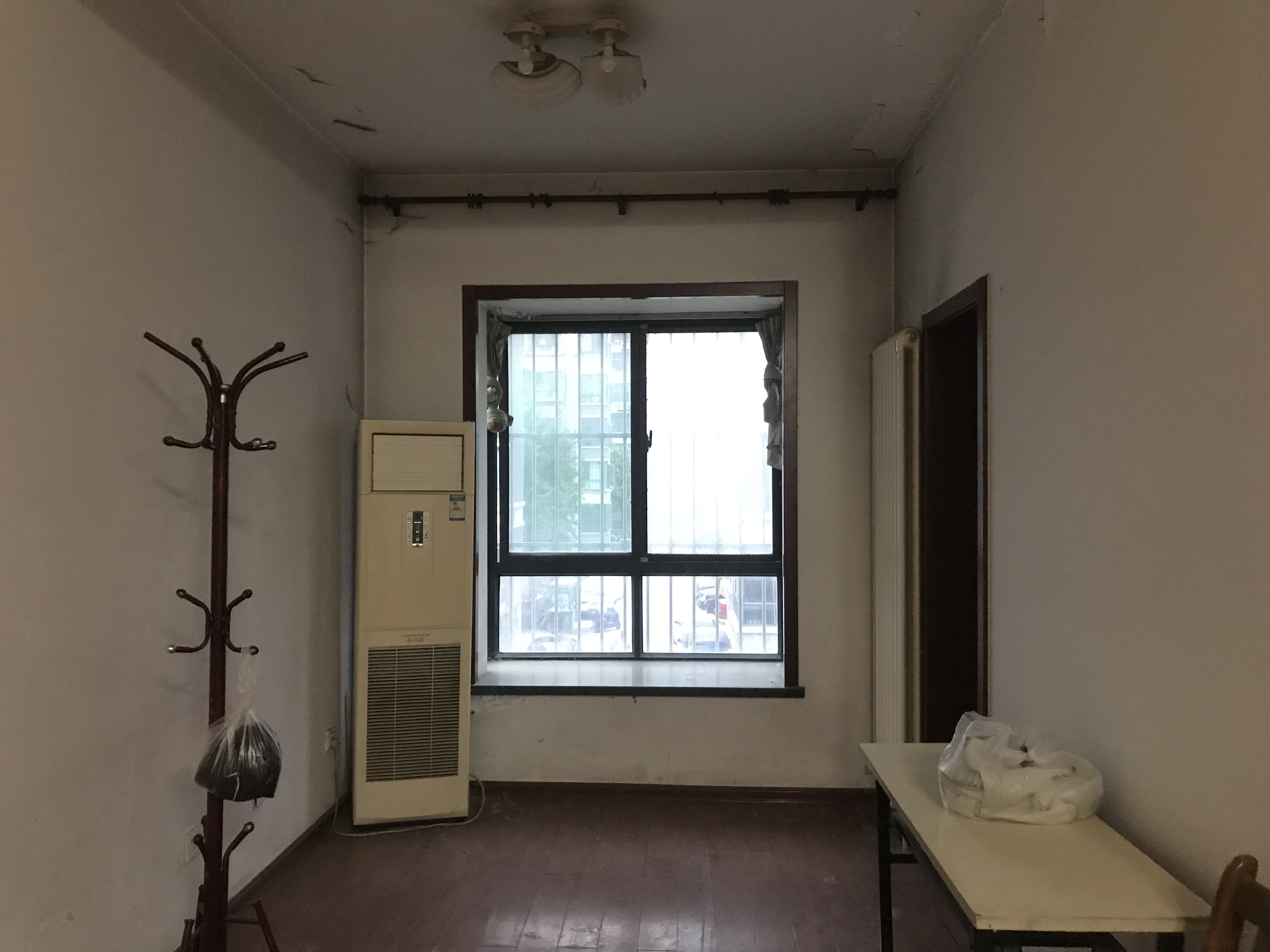 
							东方水岸