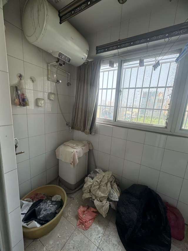 官扎营新区