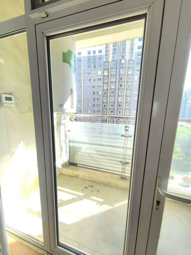 鲍德现代逸城