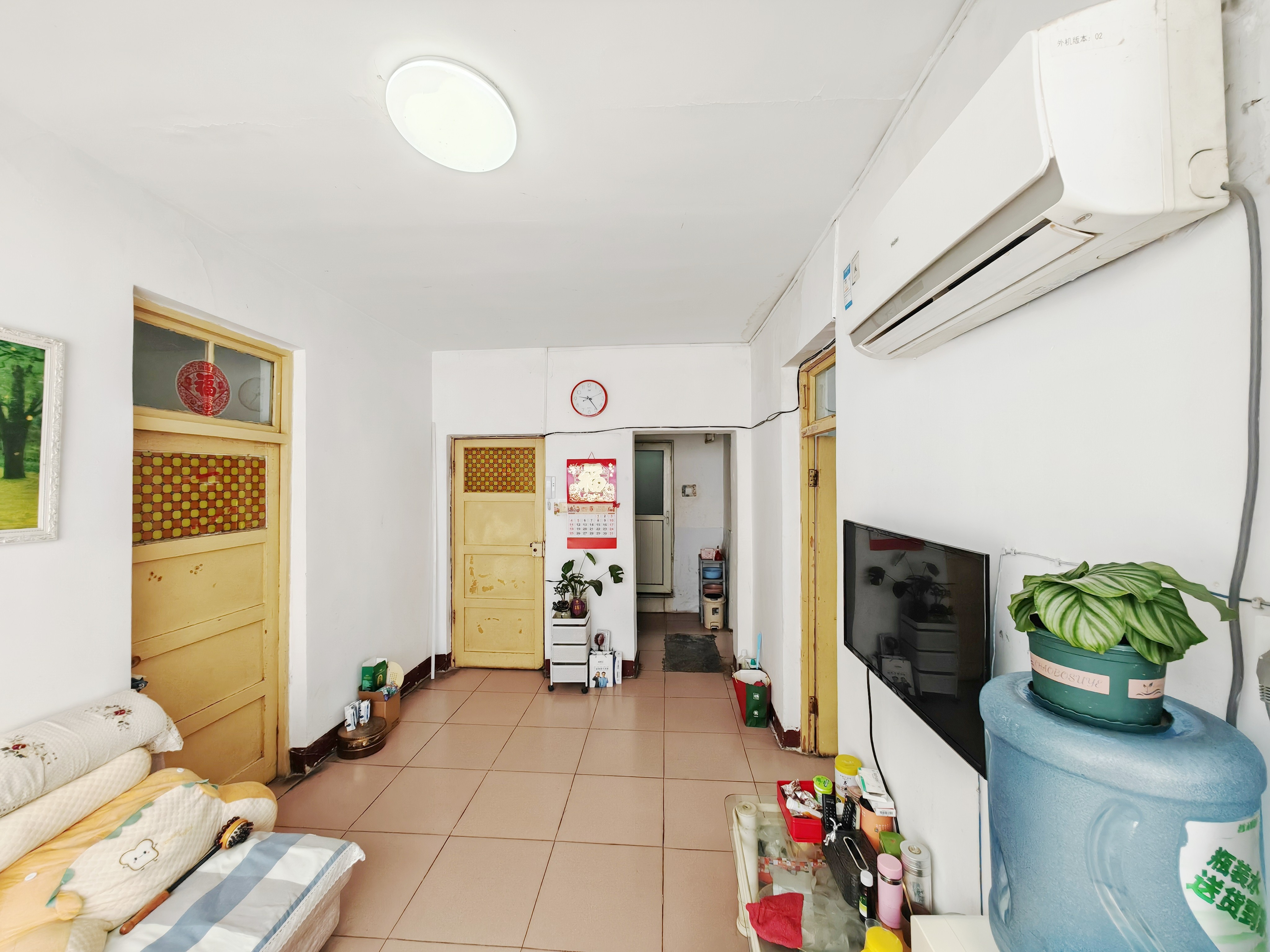 
                            山东建筑工程学院第一宿舍 