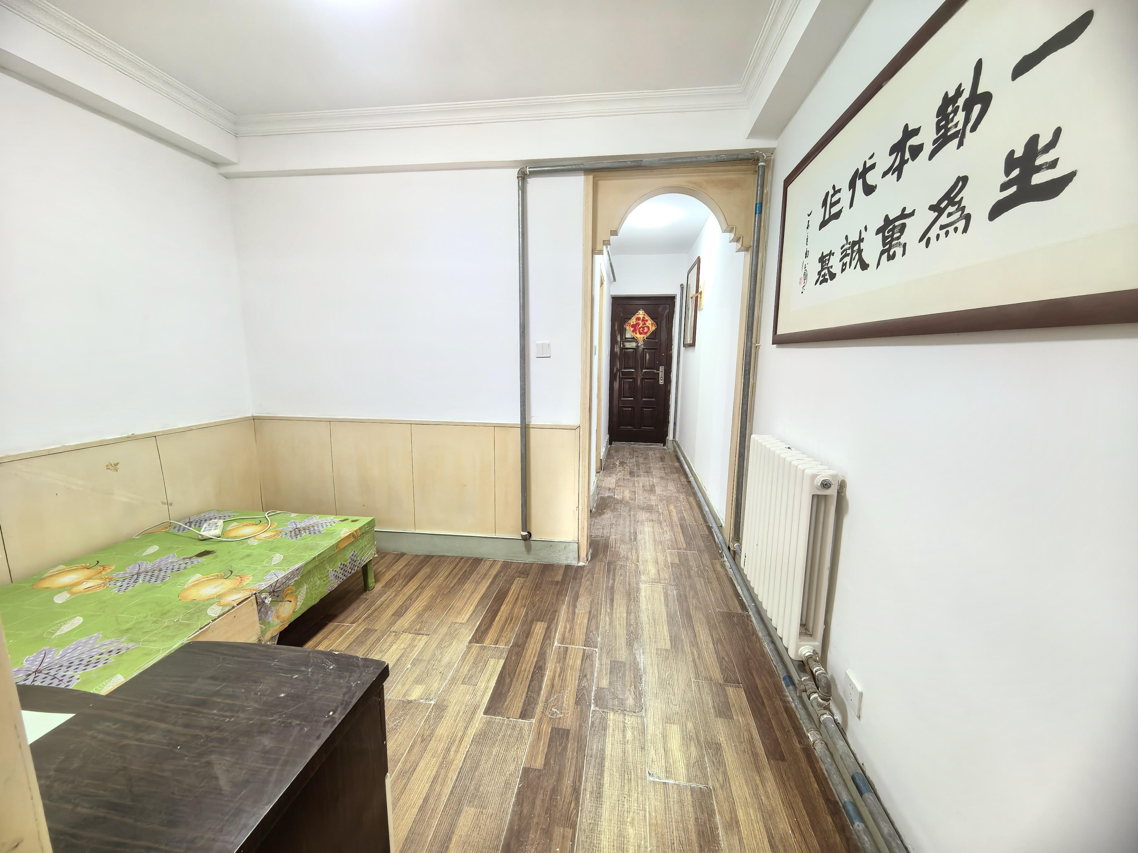 经三路242号