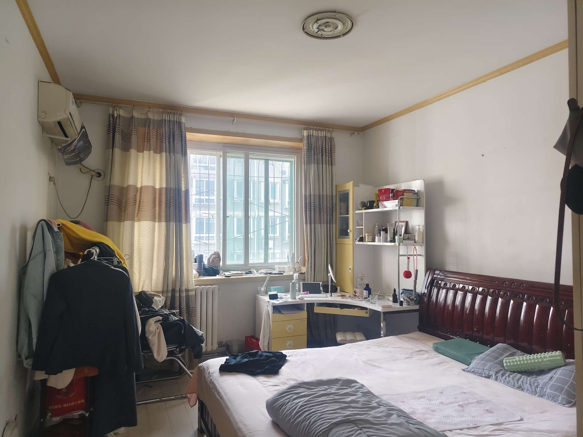 鲍青苑