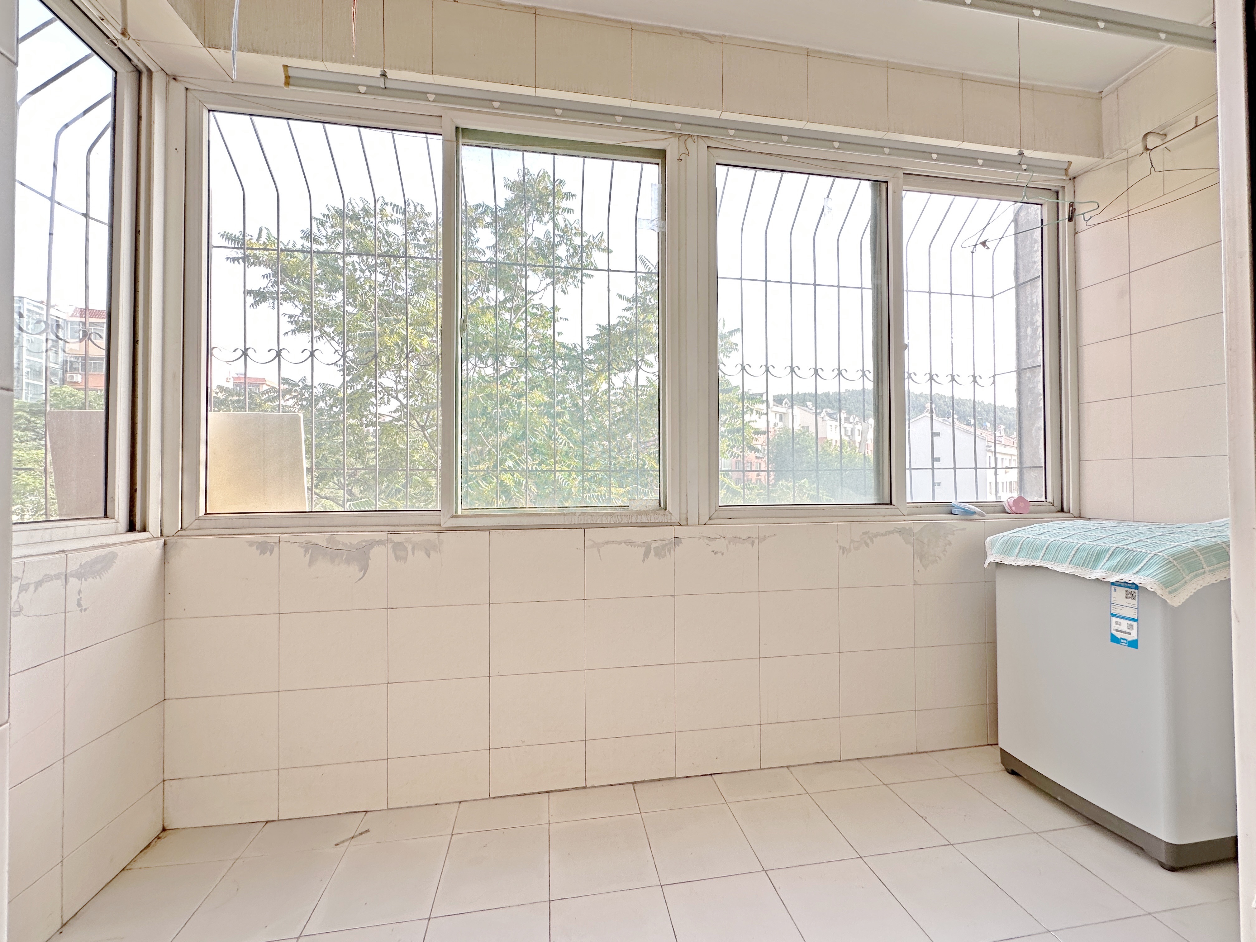 卧龙花园龙盛苑