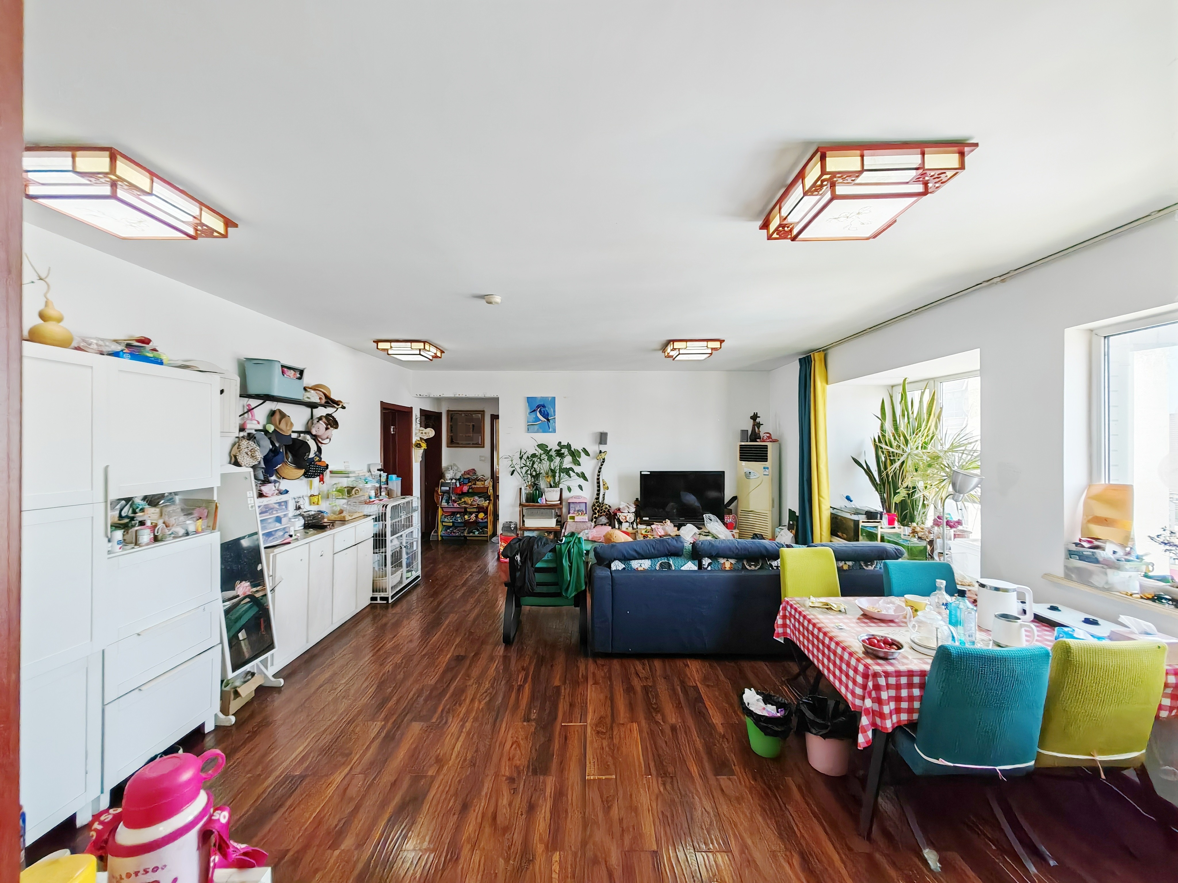  冠华历山吉第 南北