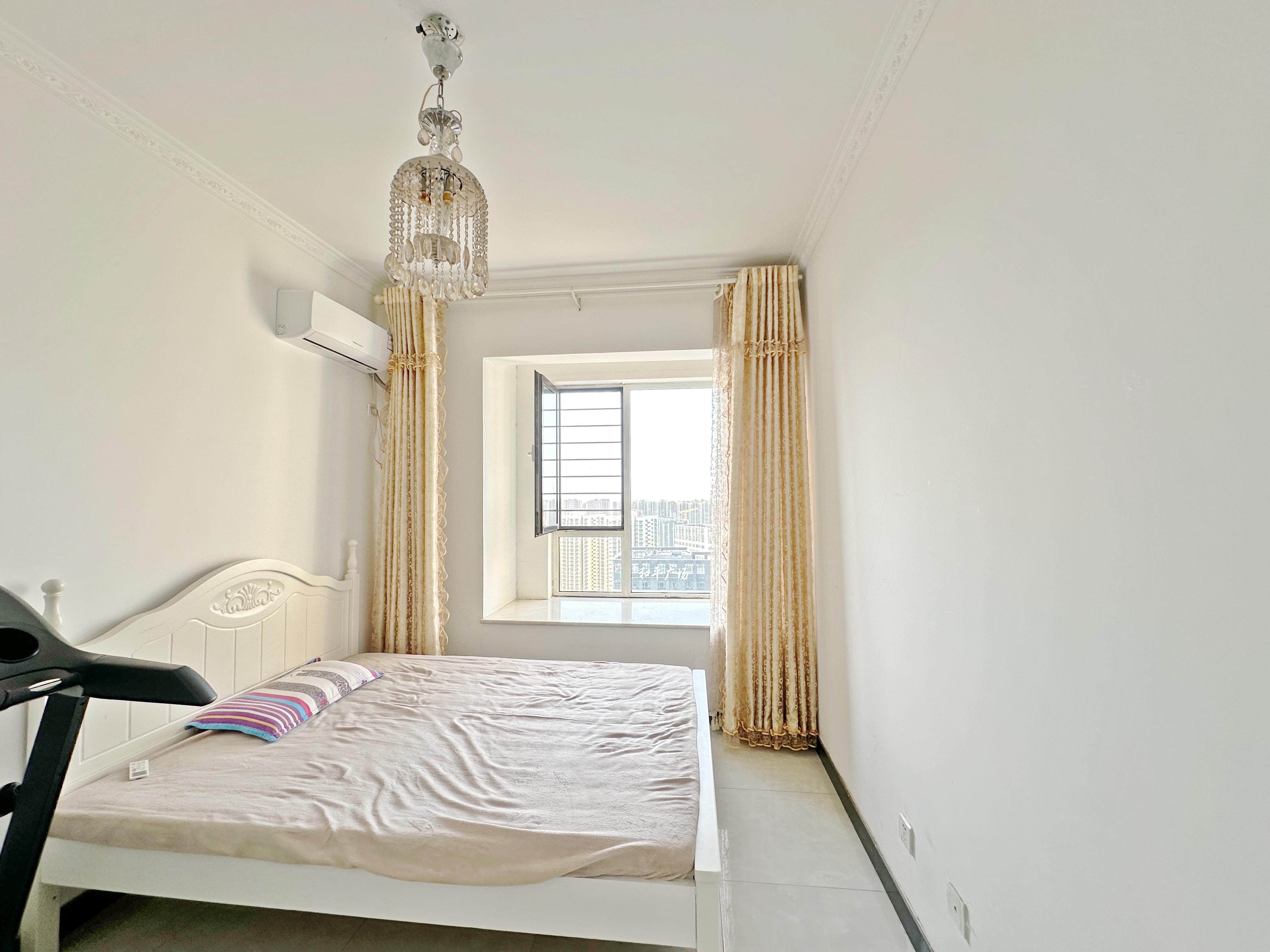 绿地新里卢浮公馆