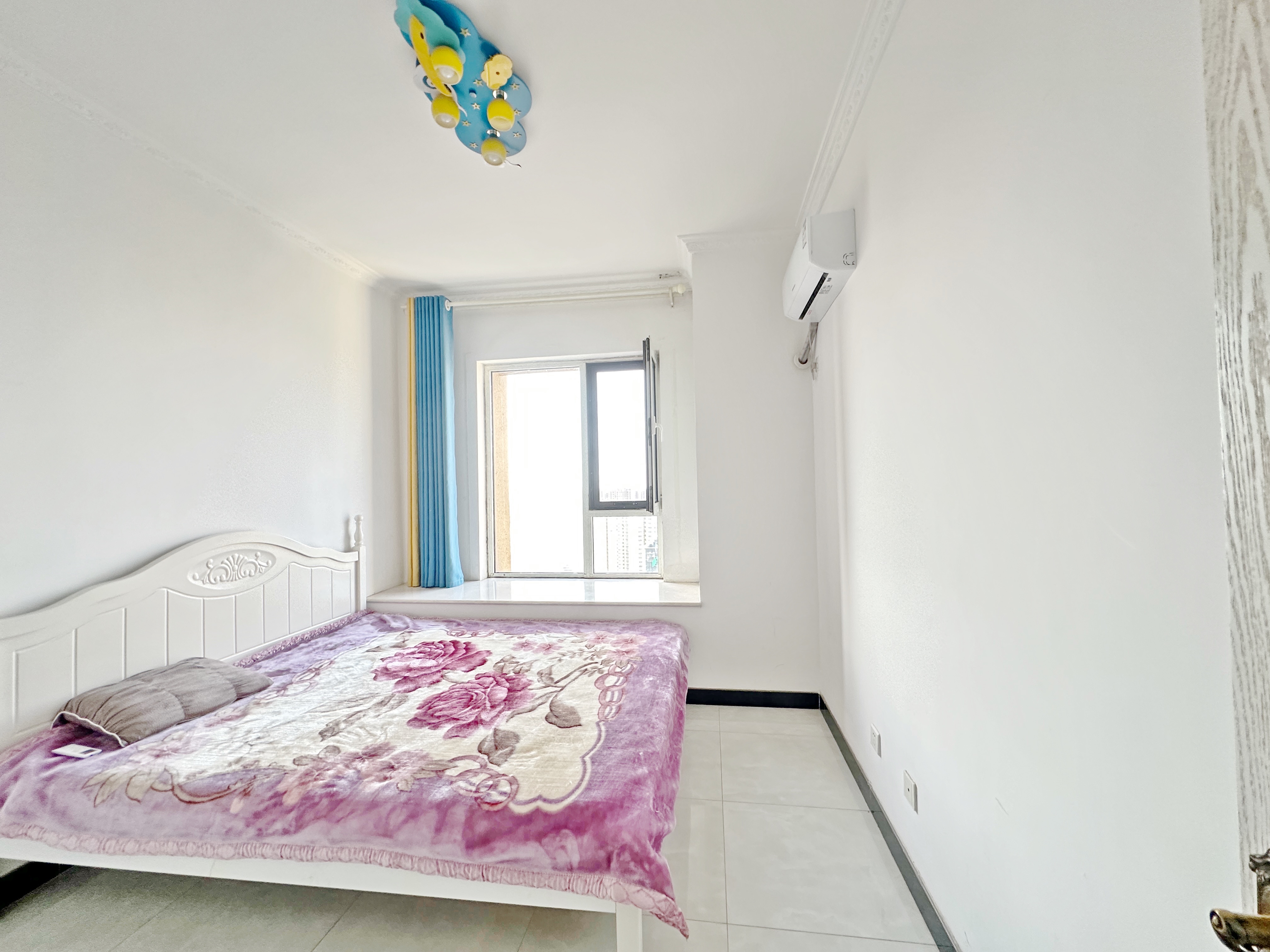 绿地新里卢浮公馆