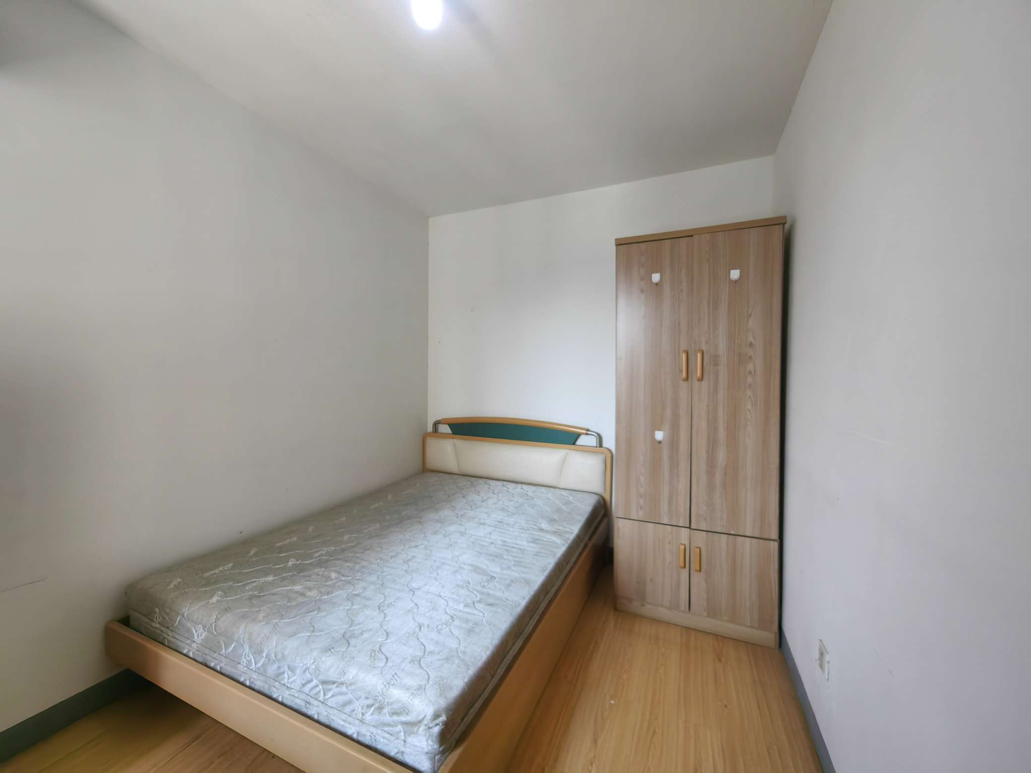 鲁邦奥林逸城东区