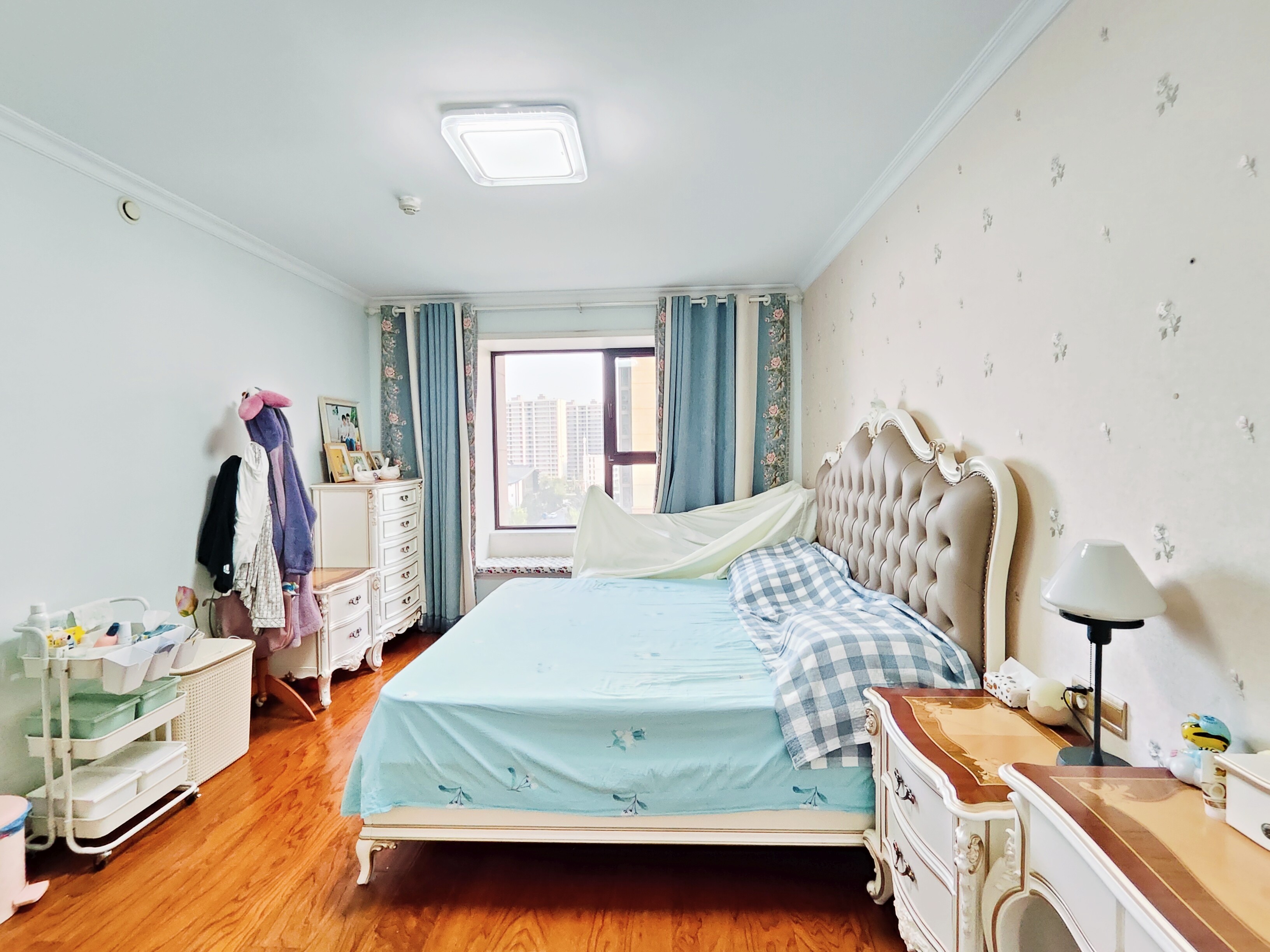 海尔云世界滟澜公馆花园