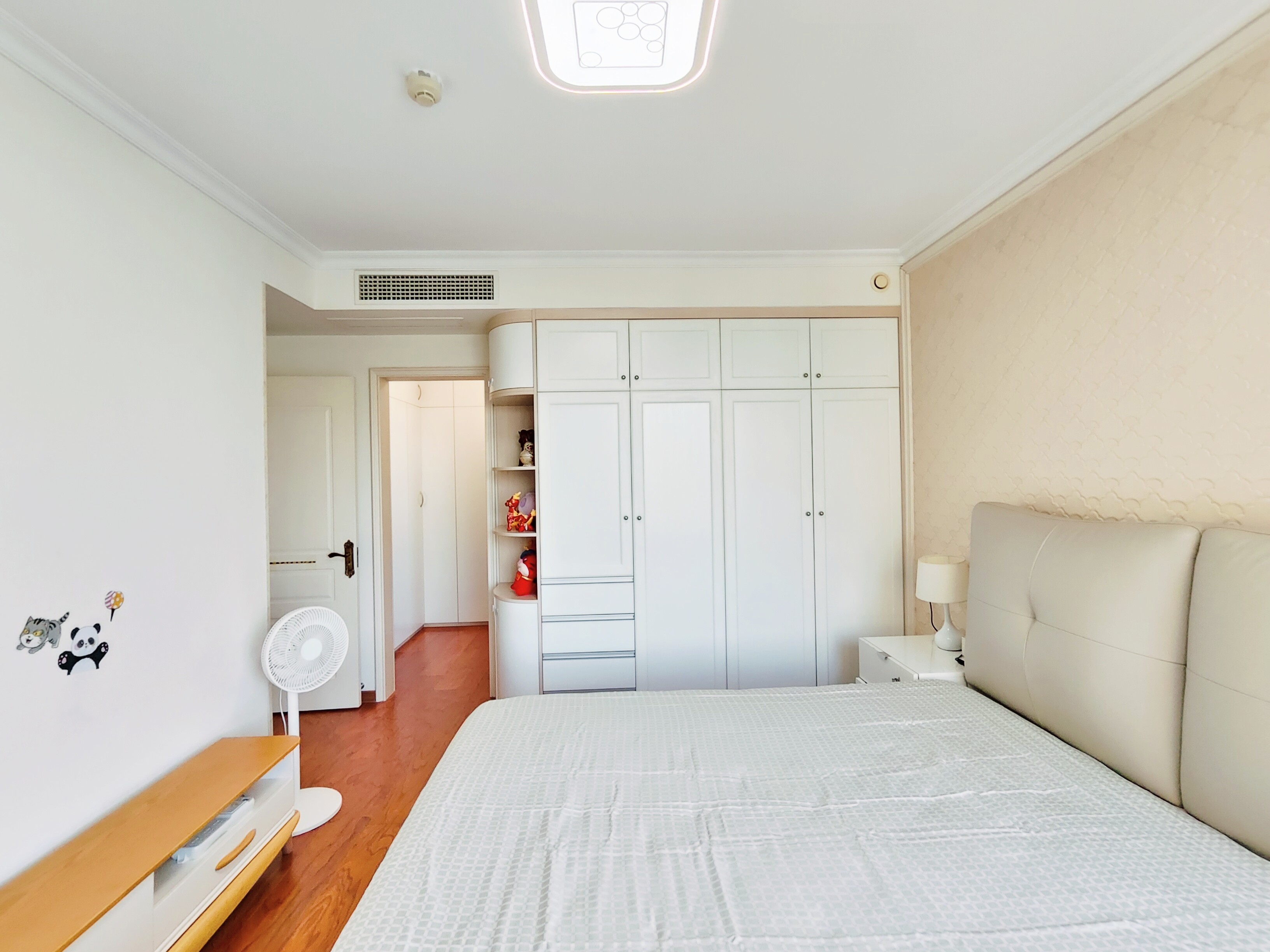 海尔云世界滟澜公馆花园