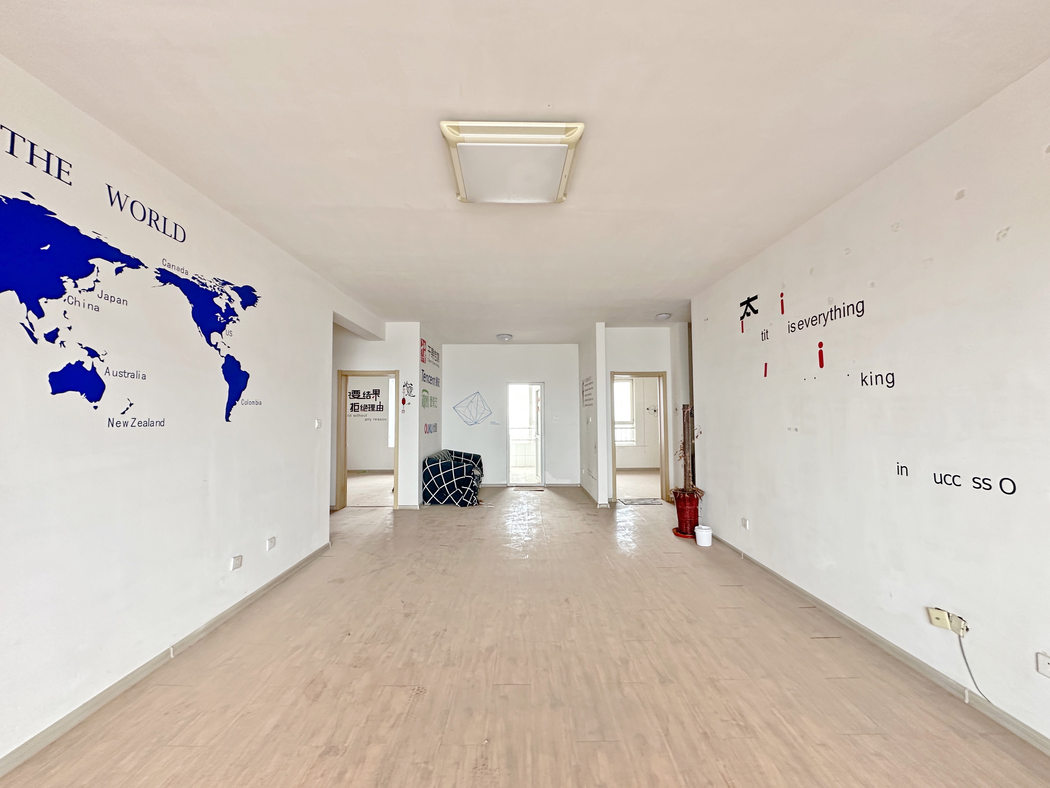 绿地新里卢浮公馆