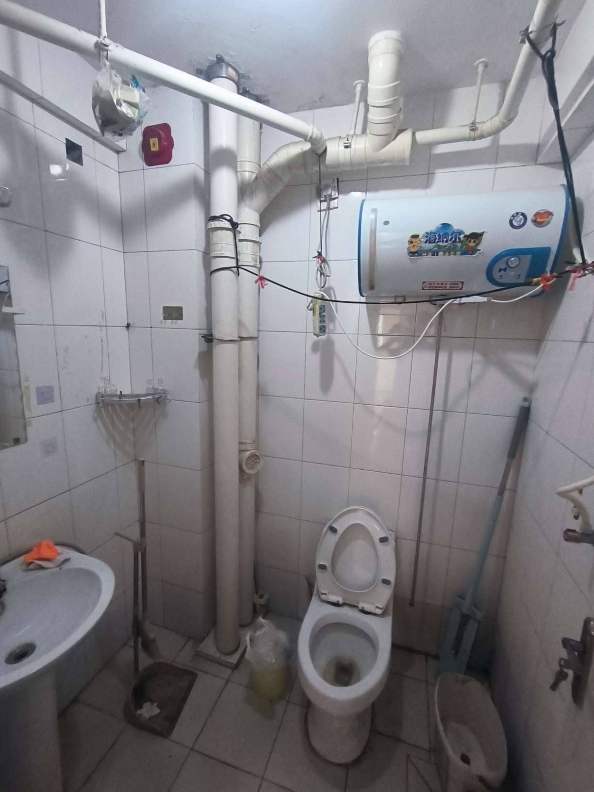 官扎营新区