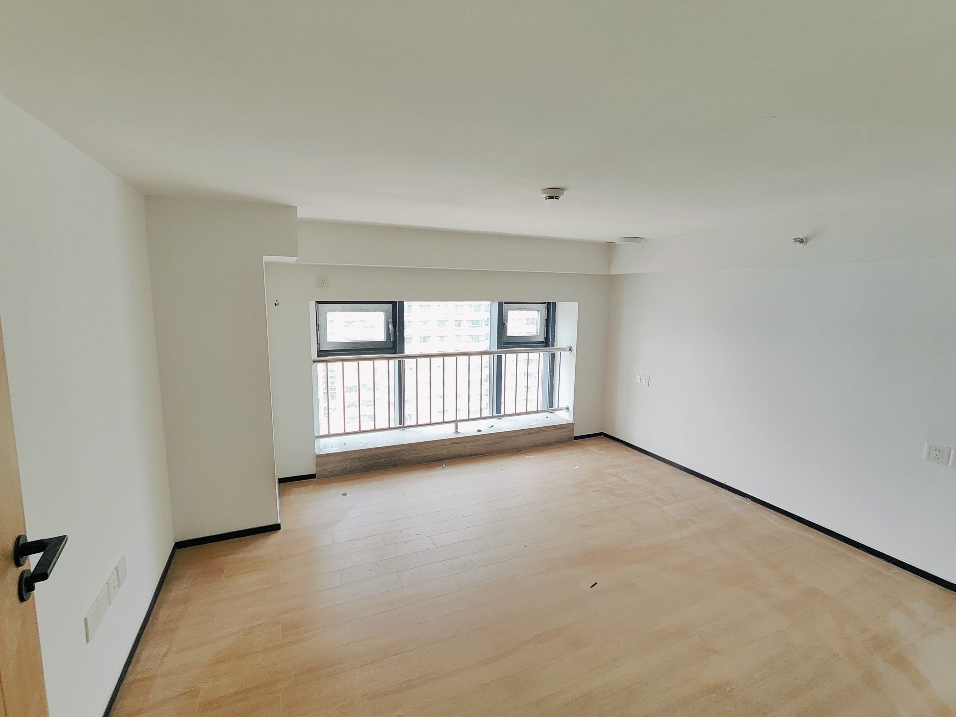 恒大滨河左岸公寓(临湖公馆花园)