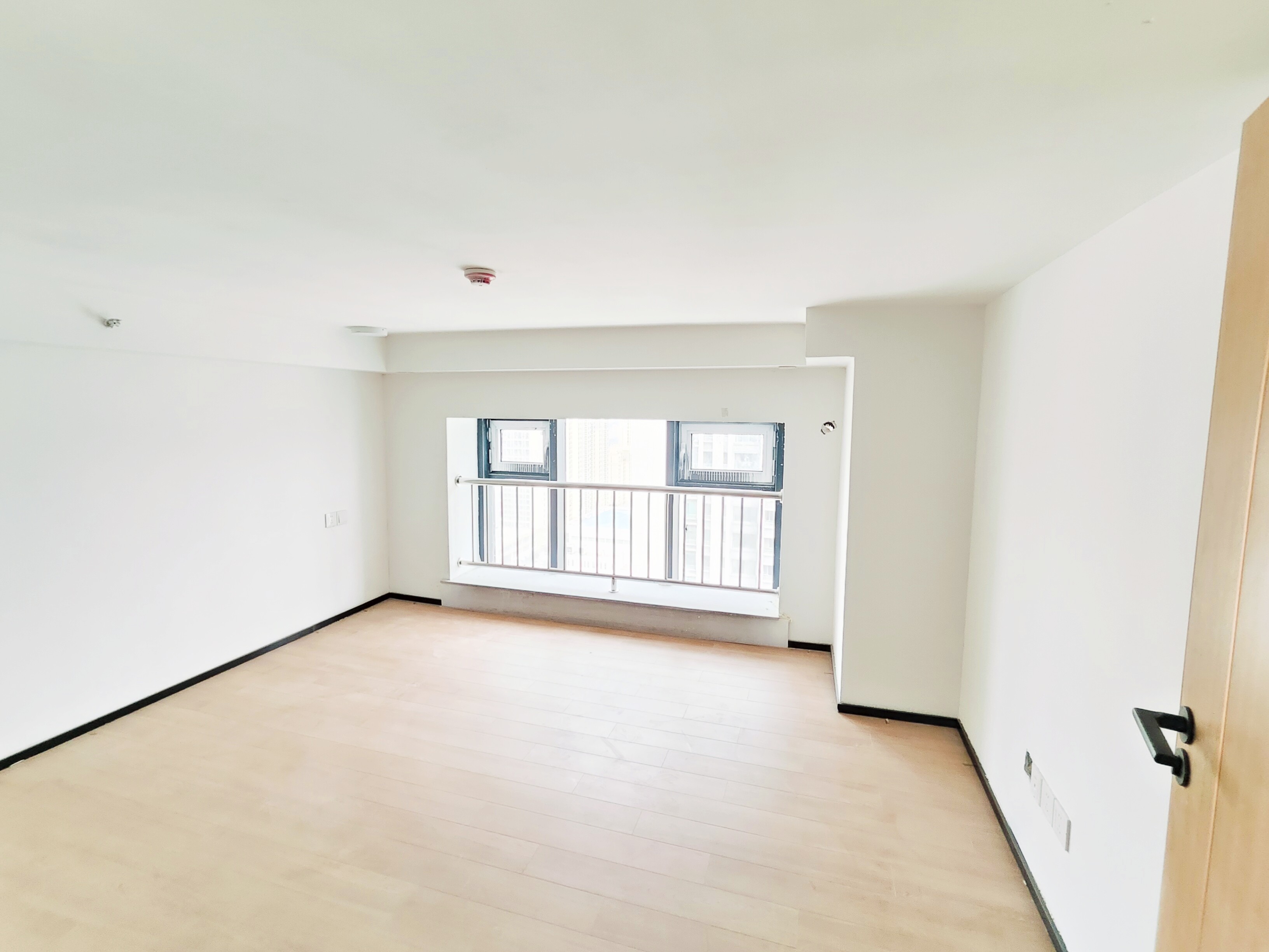 恒大滨河左岸公寓(临湖公馆花园)