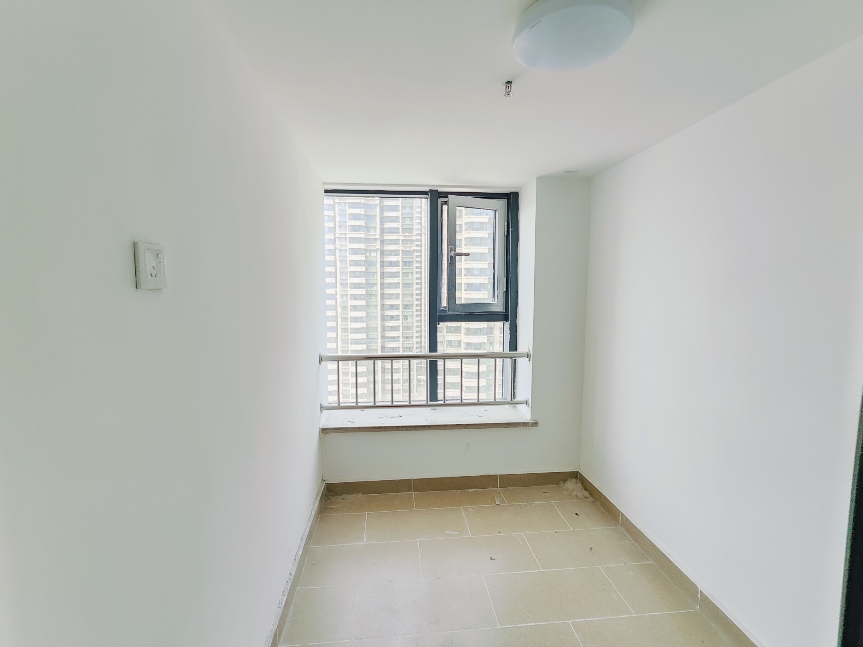 恒大滨河左岸公寓(临湖公馆花园)