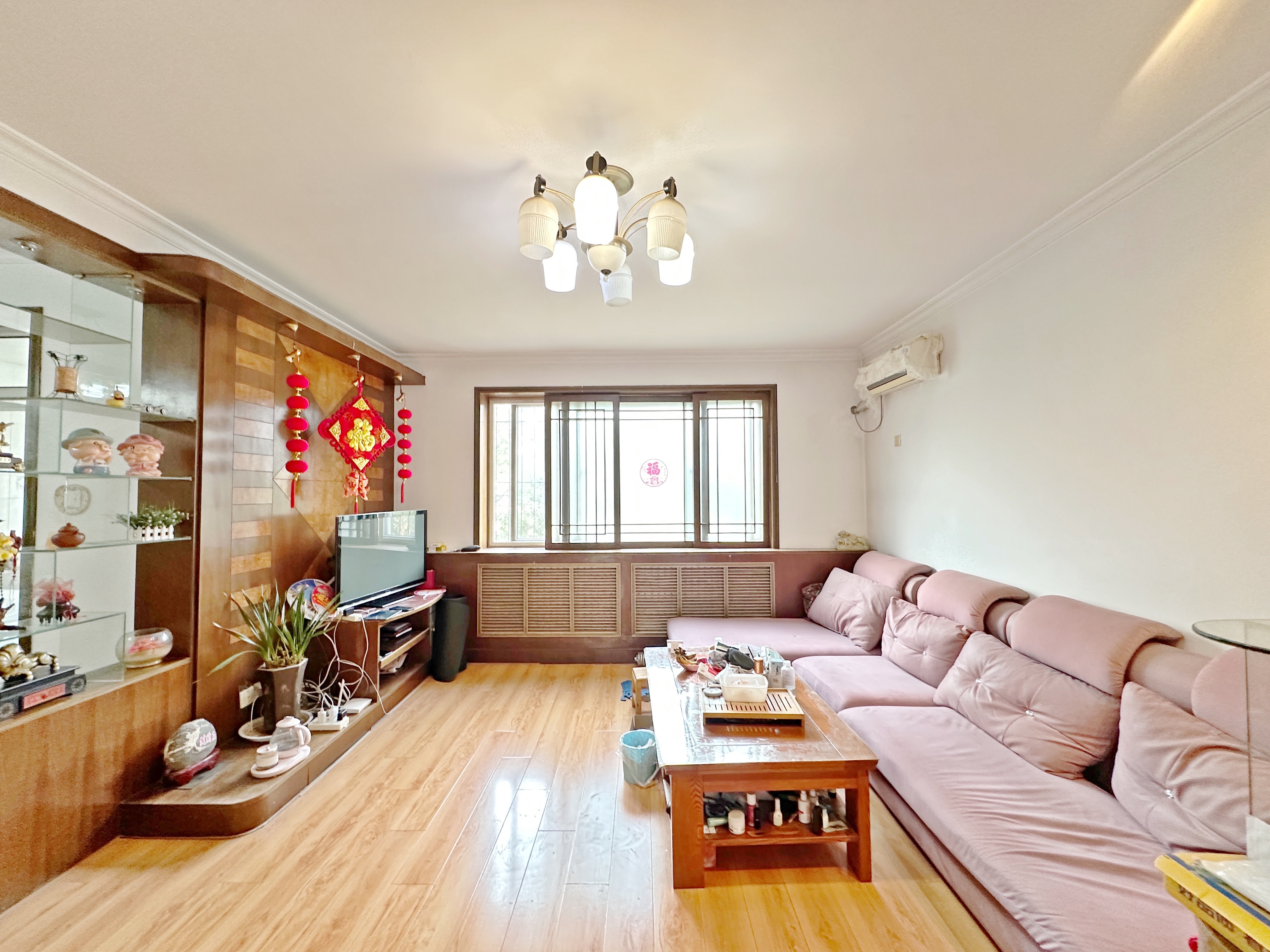 卧龙花园龙盛苑