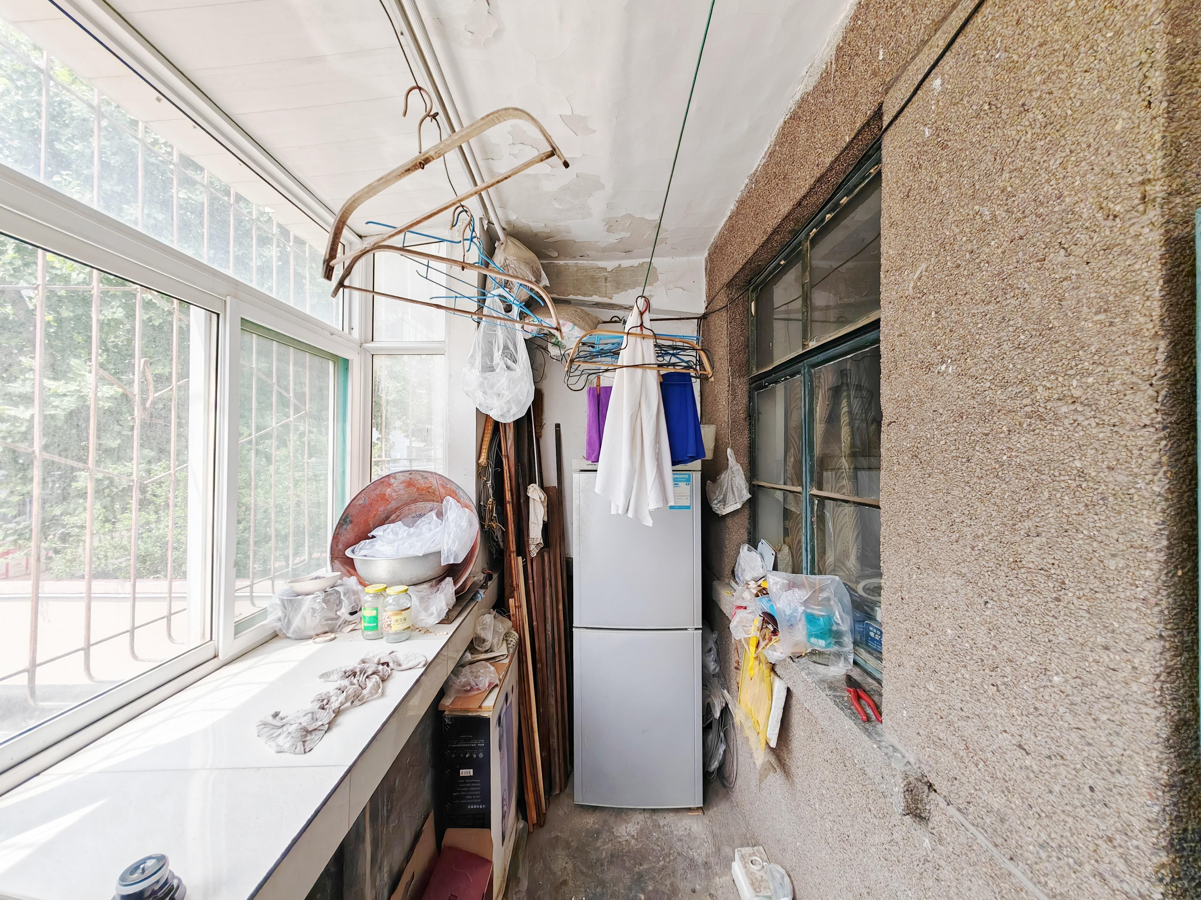 山师教工三宿舍