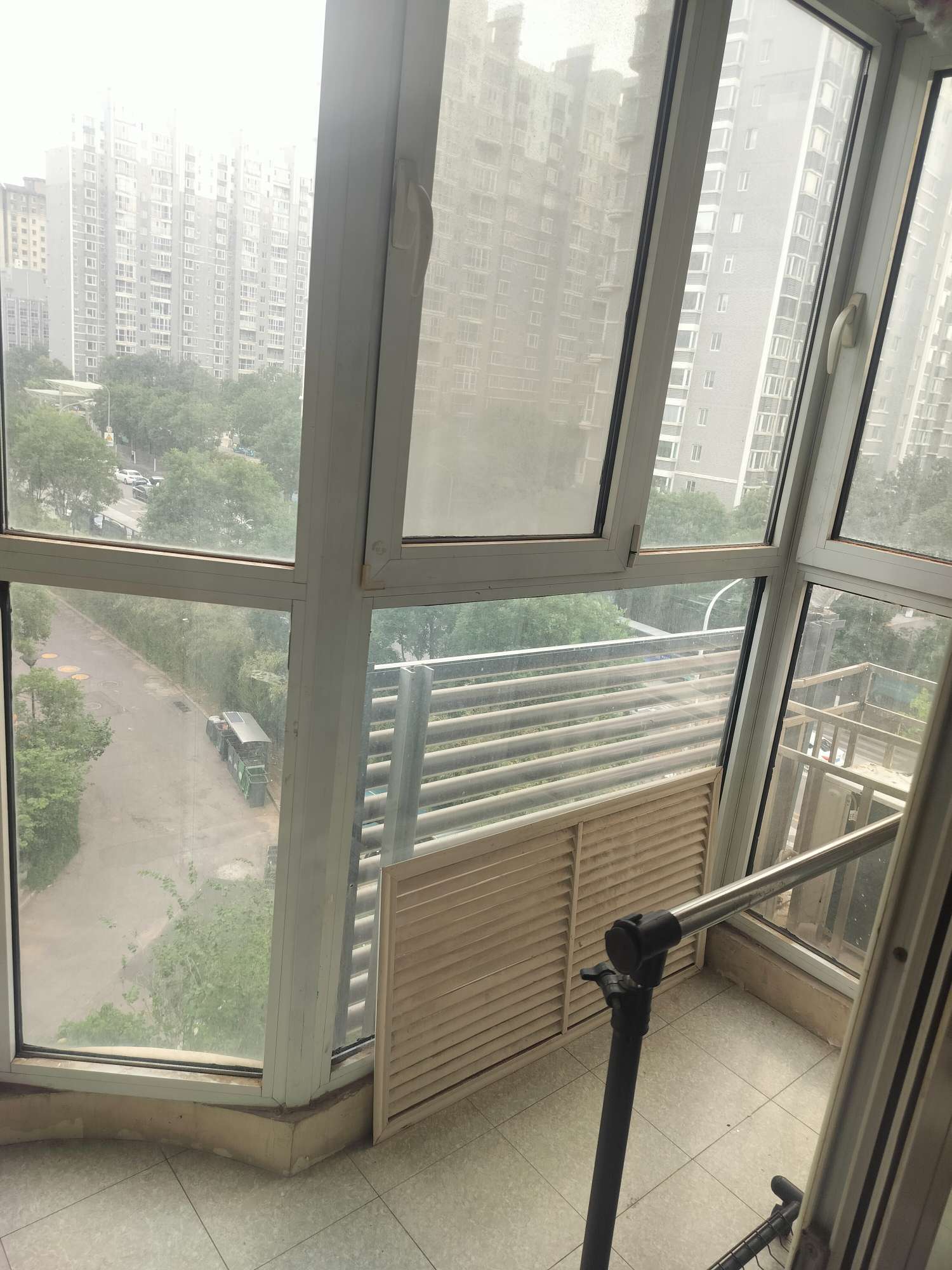 鲍德现代逸城