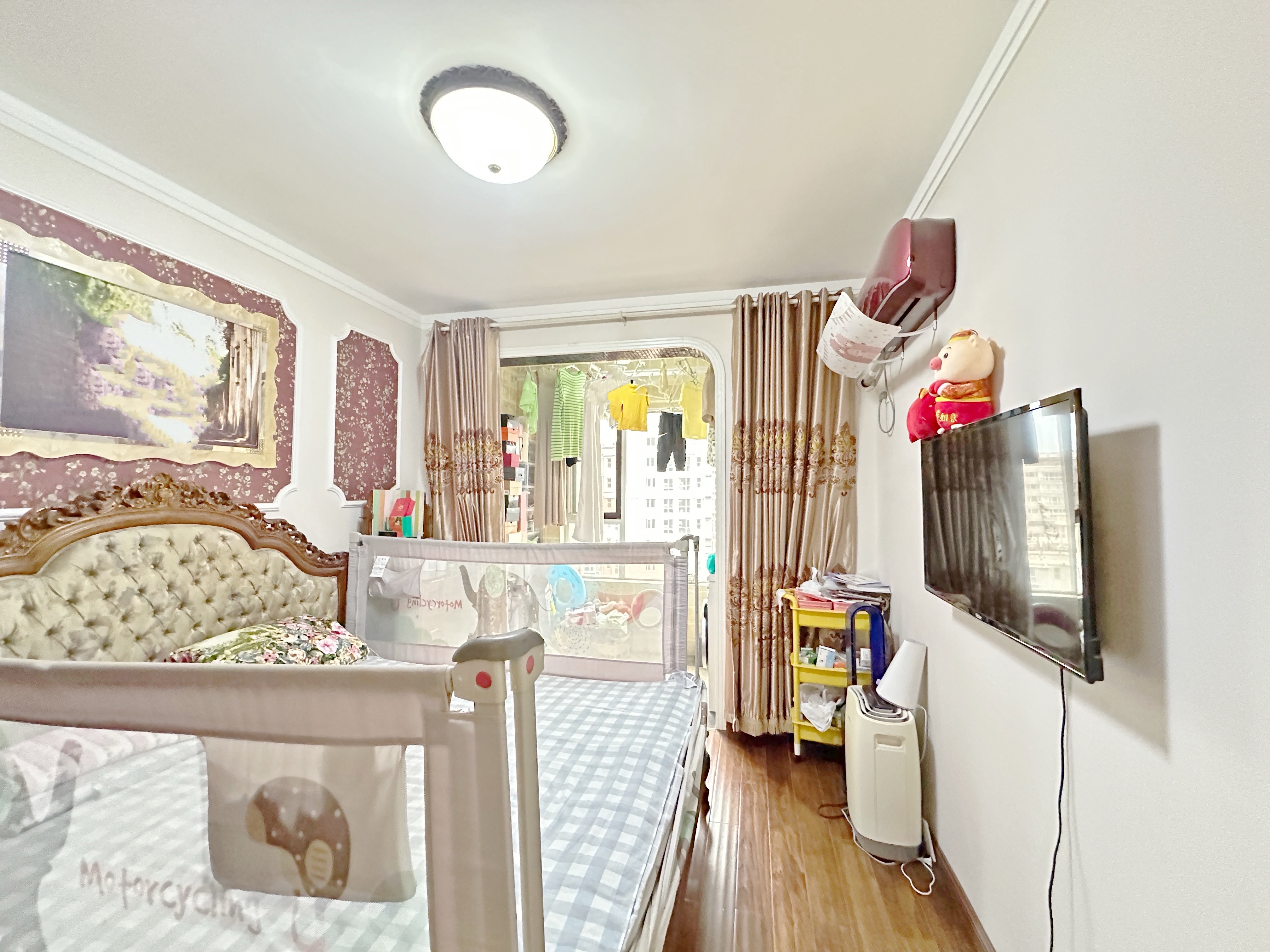 绿地新里卢浮公馆