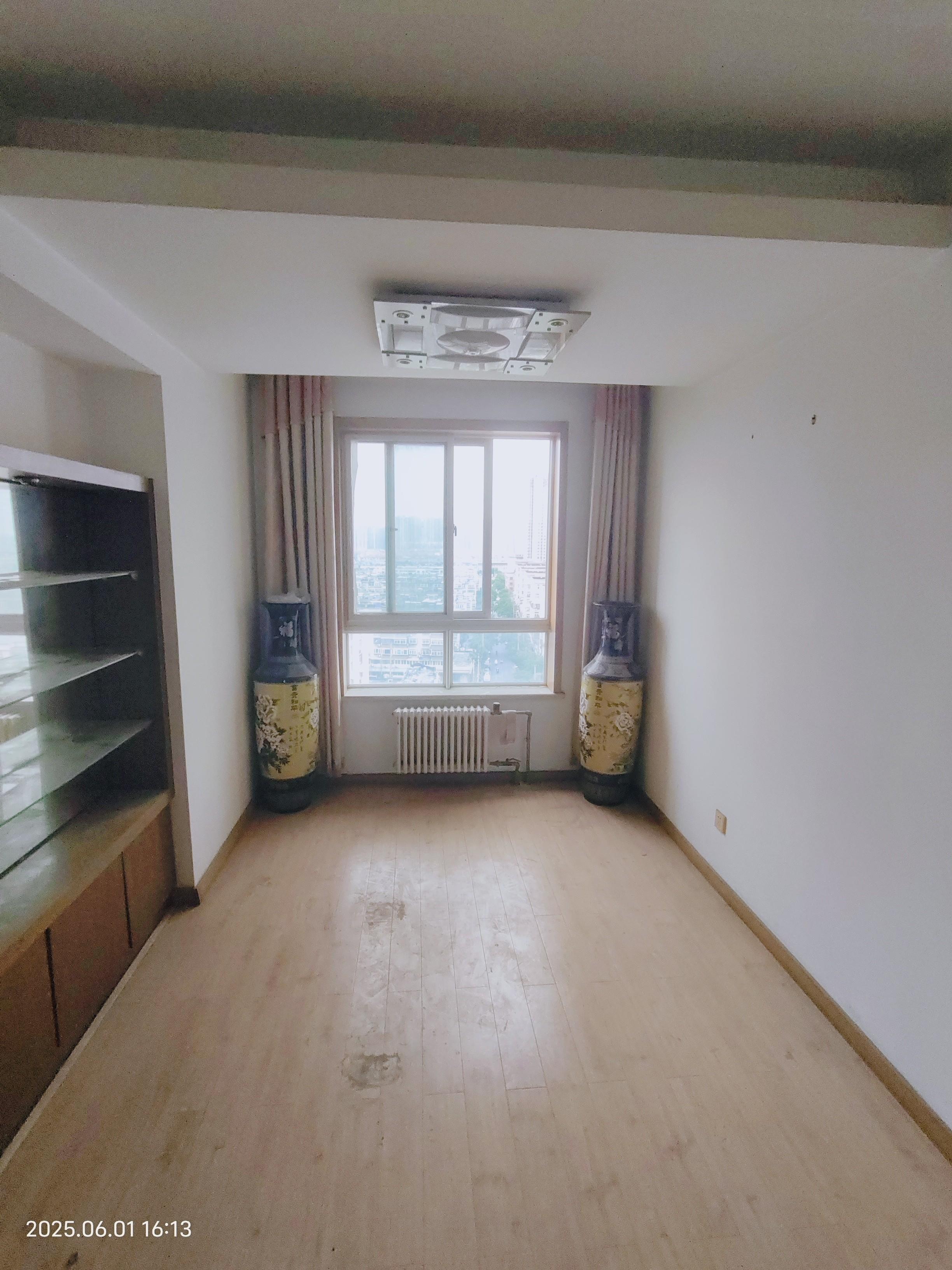 海蔚广场小区