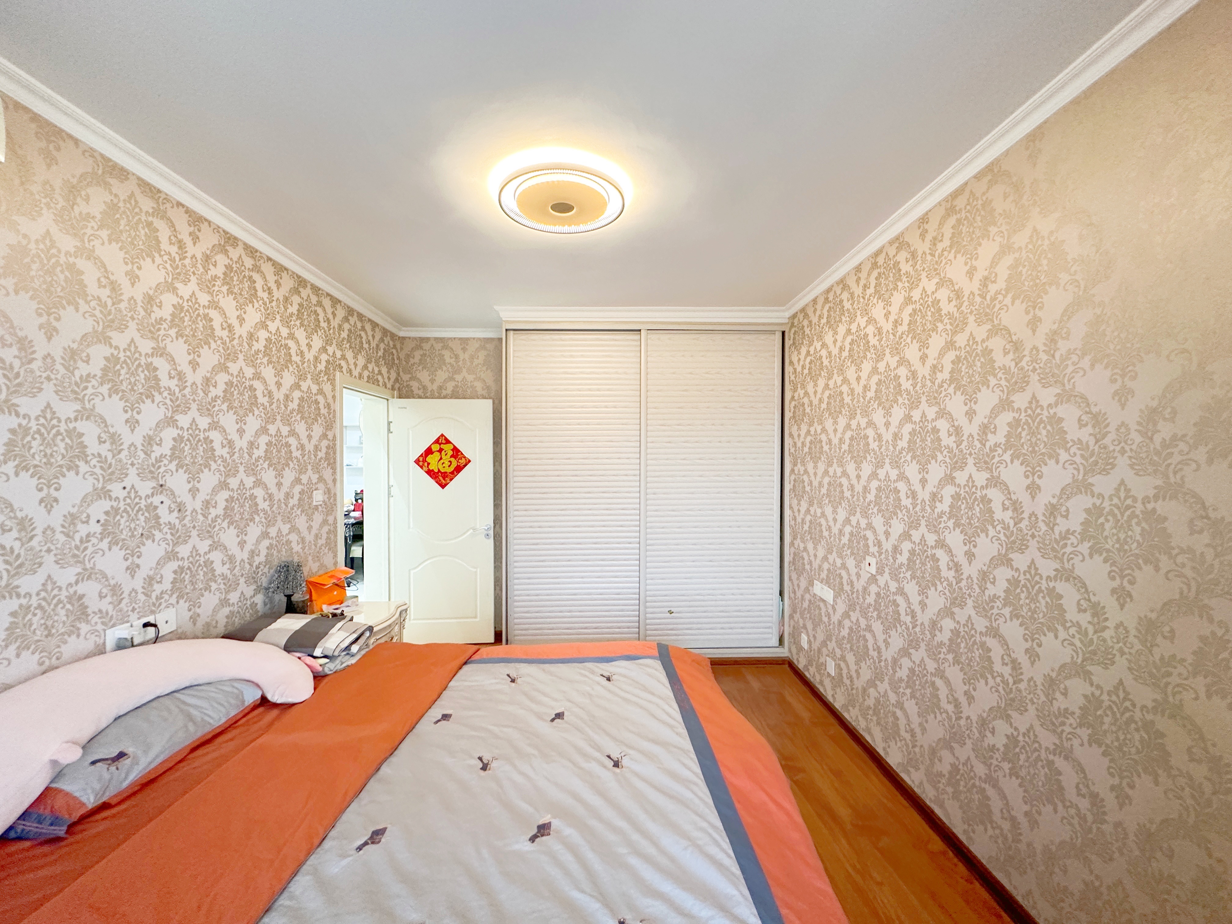 绿地新里梵尔赛公馆