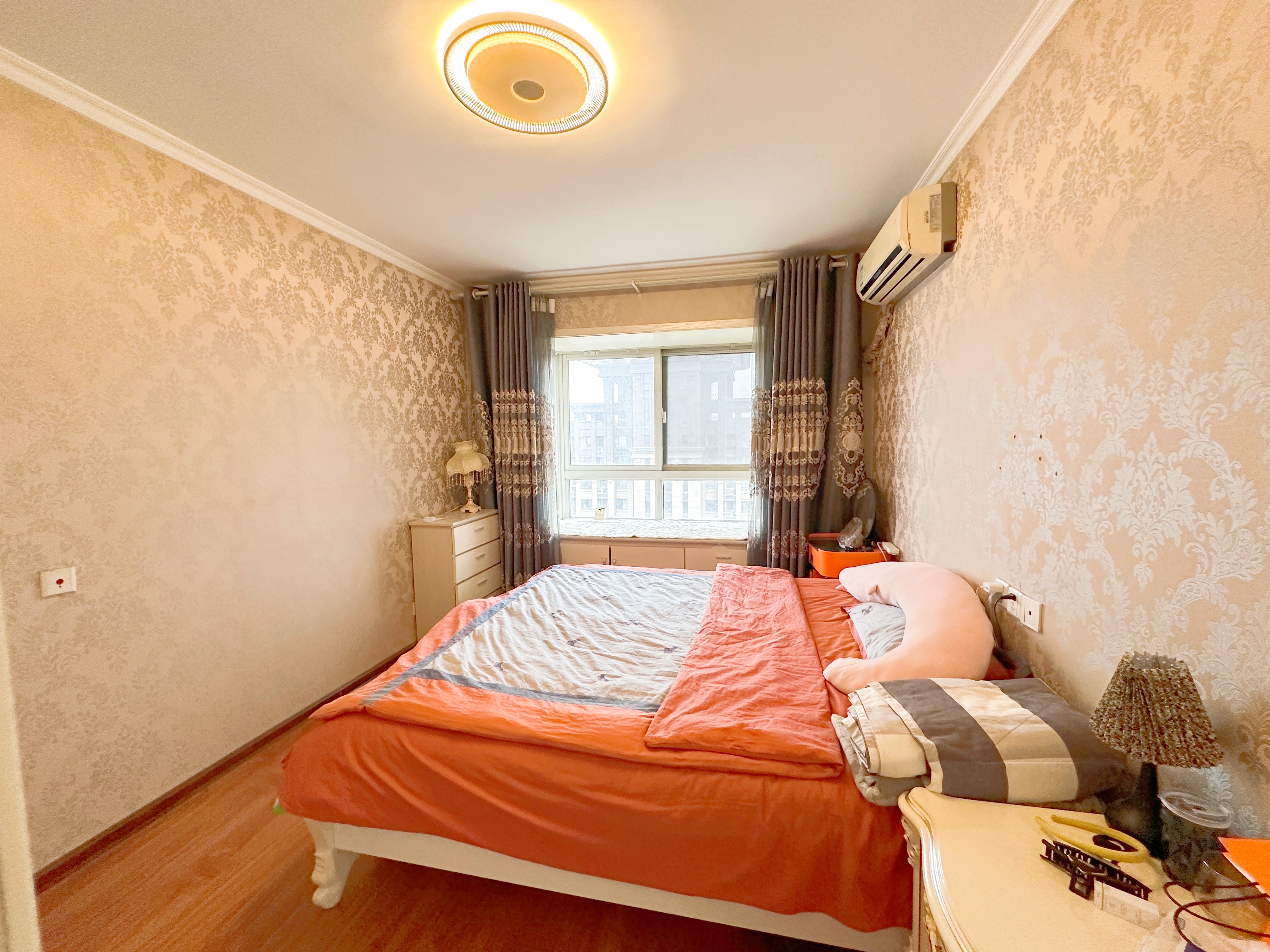 绿地新里梵尔赛公馆