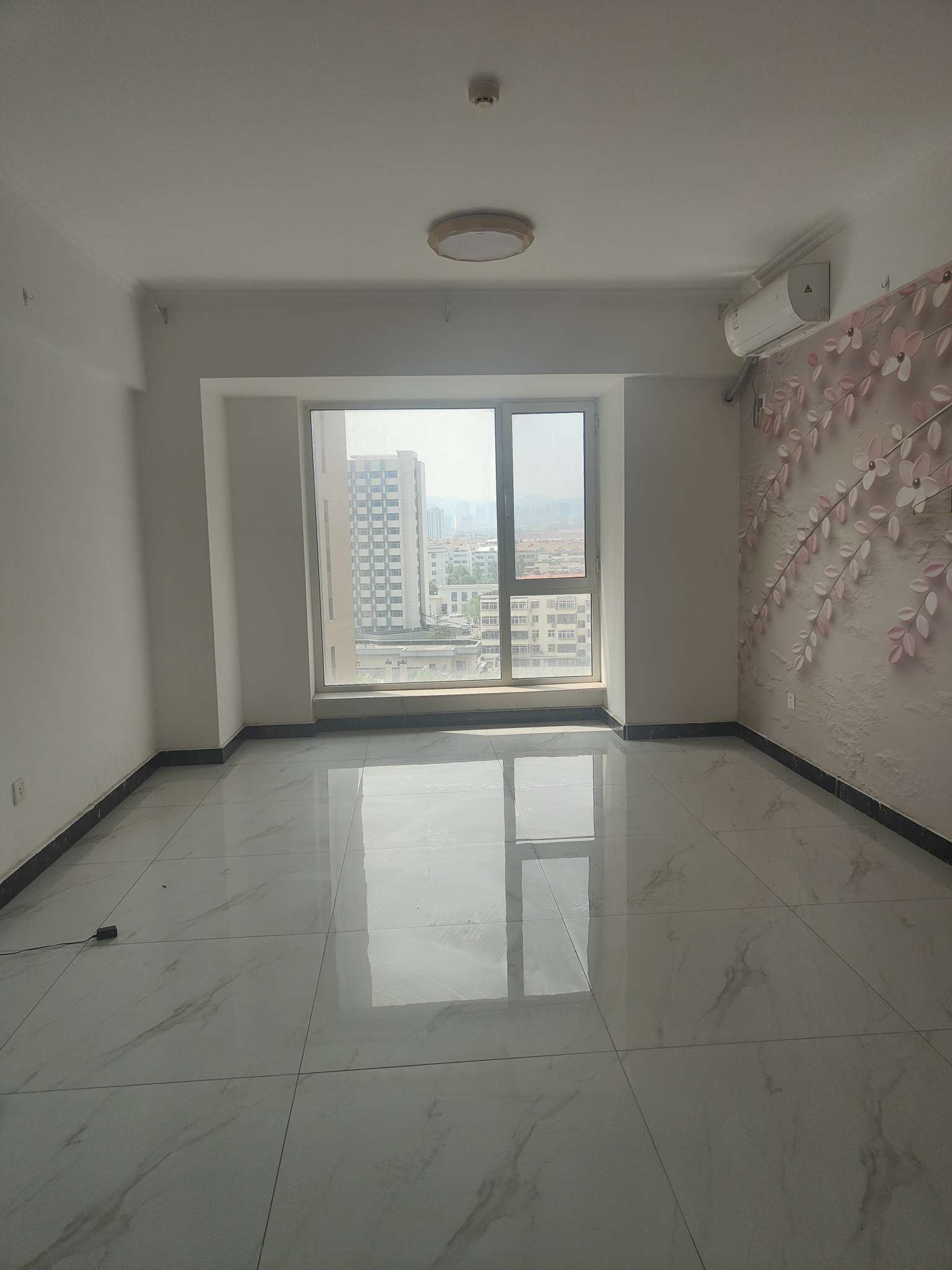 整租·洪家楼 广厦聚隆广场(商住楼) 1室0厅 2