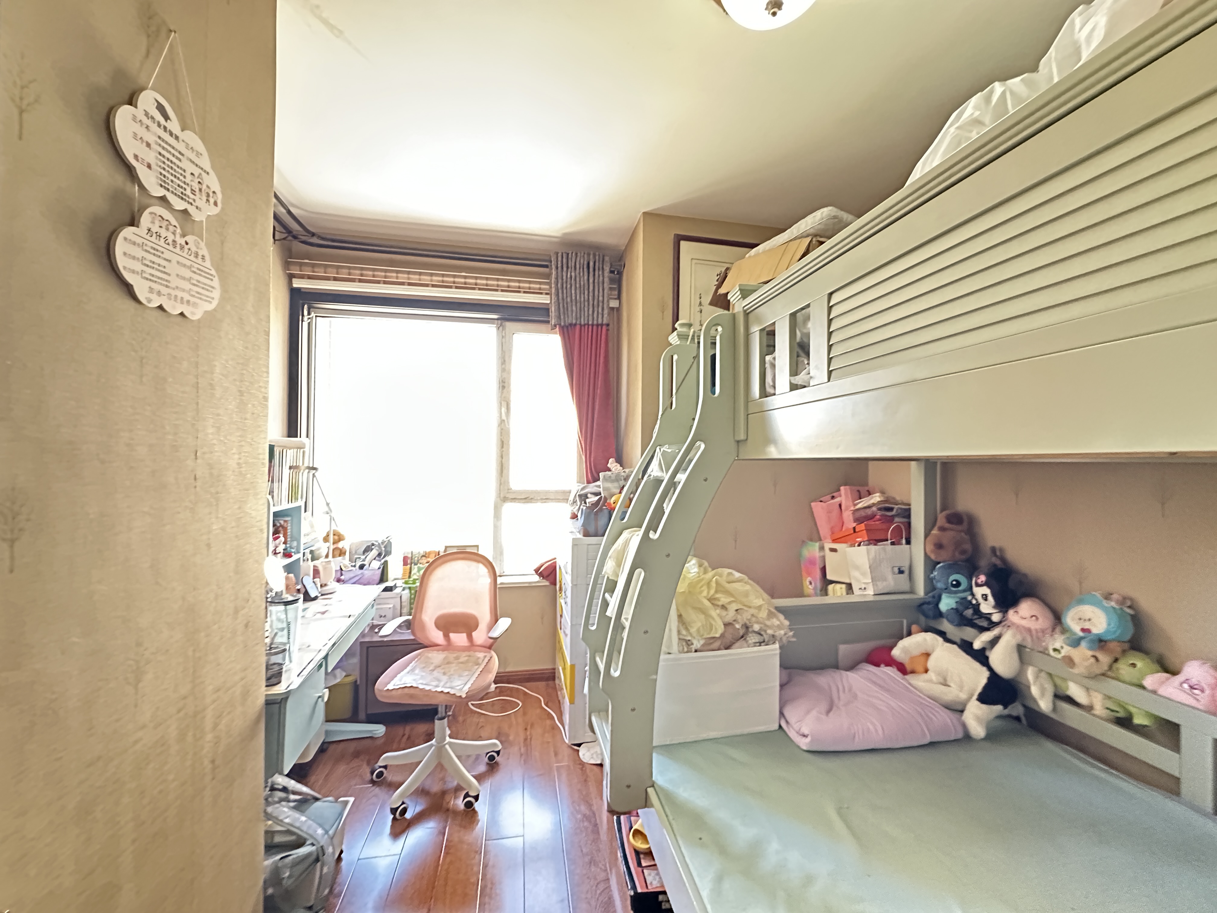 绿地新里卢浮公馆