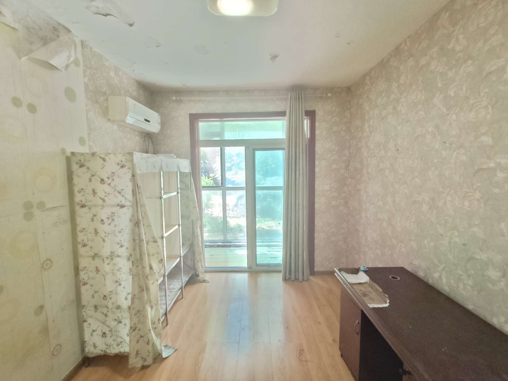 
							锦绣泉城