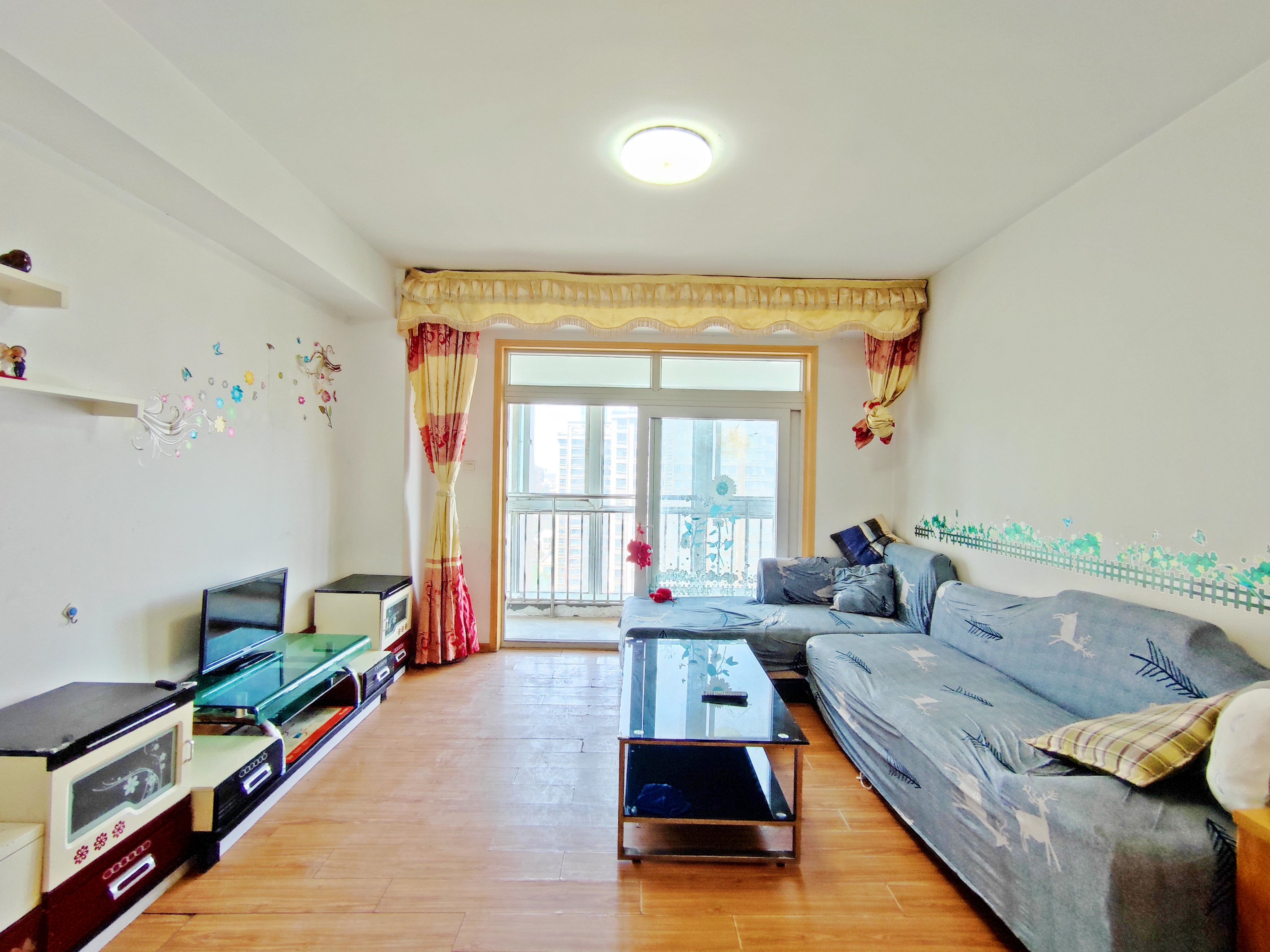  凯旋新城西区 南北